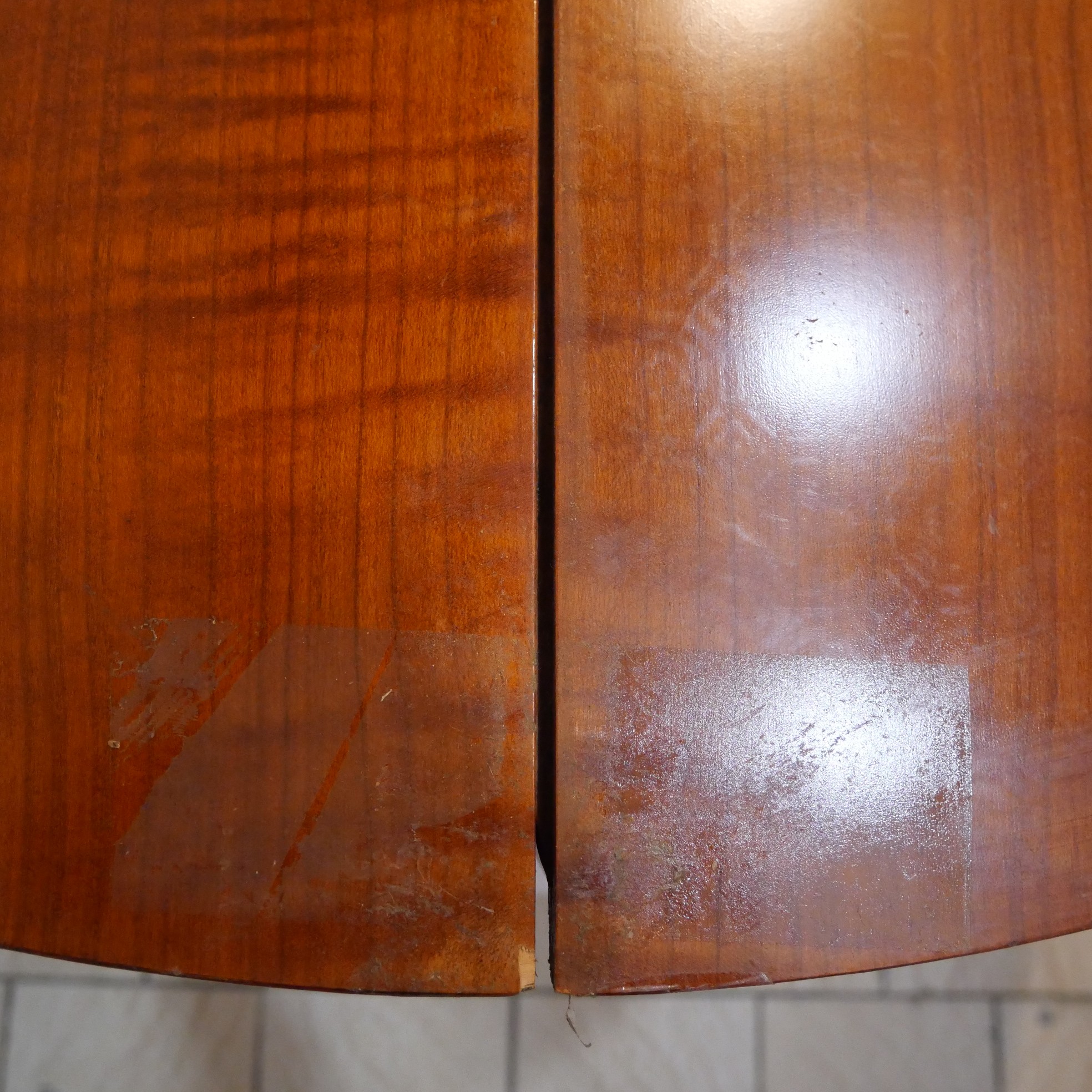 Voir photo 5 de Table demi-lune style Louis XVI transformable en table ronde Table demi-lune style Louis XVI transformable en table ronde Bon état reconditionné photo 5