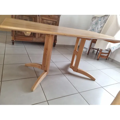 Table En Bois Massif Pour Cuisine Ou Salle À Manger Places 6 Personnes En Très Bon État Je M En Sépare Car Nous Changeons. Tarif 250€ Prix Négociable Dans La Limite Du Raisonnable Donc N'hésitez Pas Bon état reconditionné disponible sur Rakuten