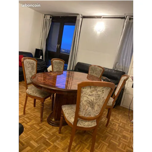 Table Extensible Et 5 Chaises Bon état reconditionné disponible sur Rakuten