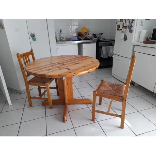Table Ronde Extensible En Pin Bon état reconditionné disponible sur Rakuten