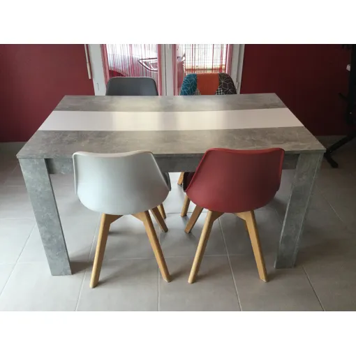 table Bon état reconditionné disponible sur Rakuten