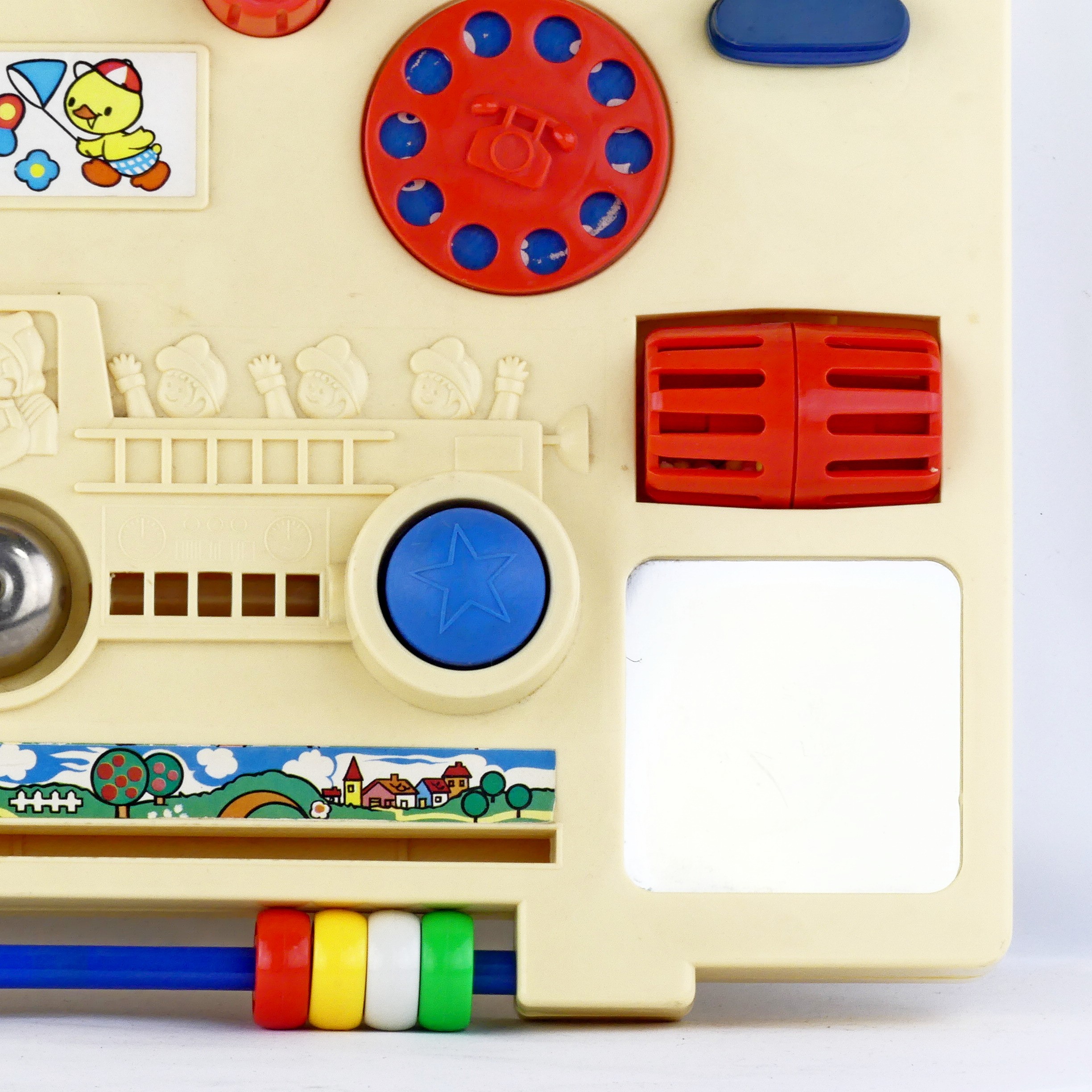 Voir photo 5 de Tableau d'éveil et d'activité vintage style Fisher Price Tableau d'éveil et d'activité vintage style Fisher Price Bon état reconditionné photo 5