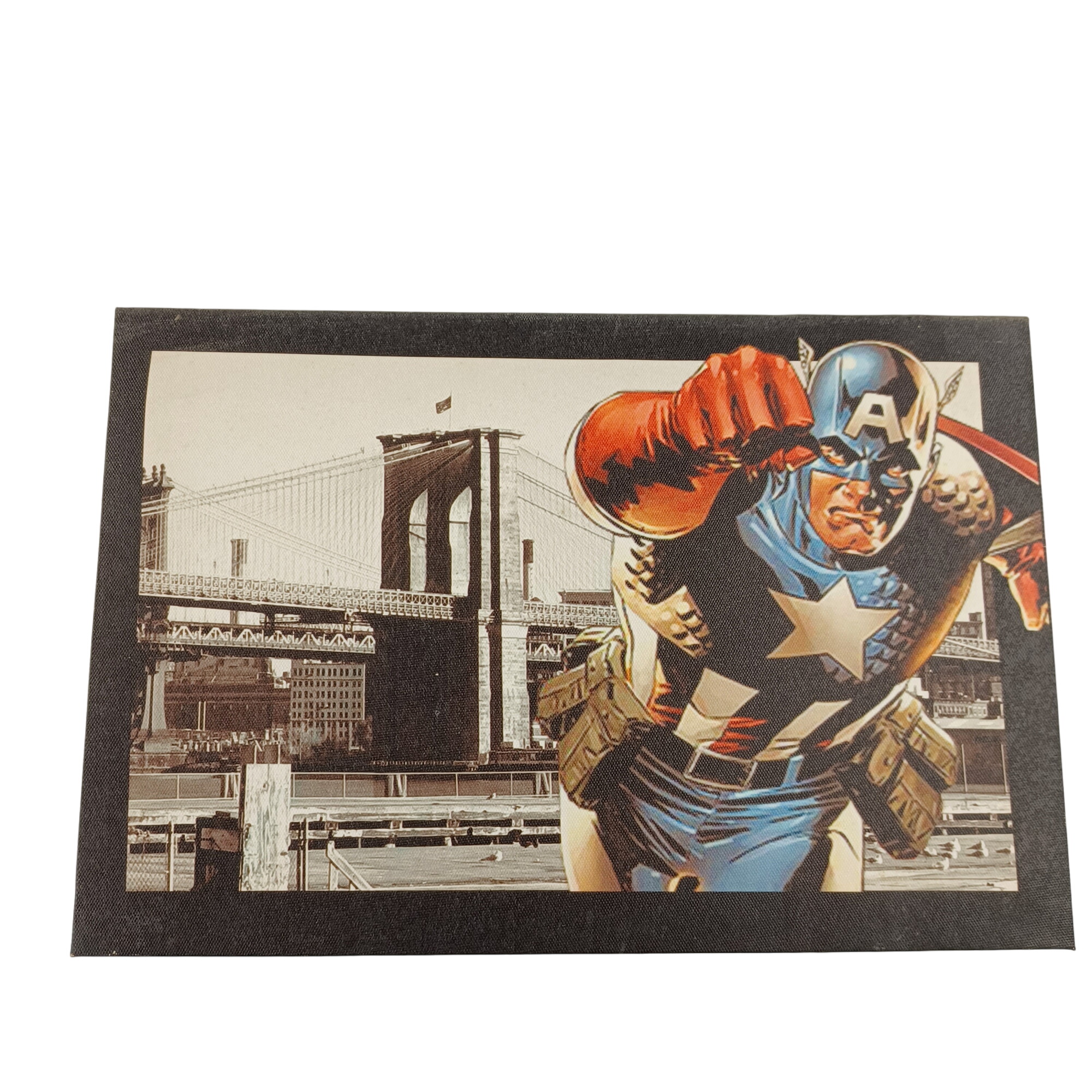 Acheter Tableau de Captain America sur fond de New York de 24x36, toile sur cadre en bois Très bon état - 13,00 € Tableau de Captain America sur fond de New York de 24x36, toile sur cadre en bois Très bon état reconditionné disponible sur Label Emmaüs