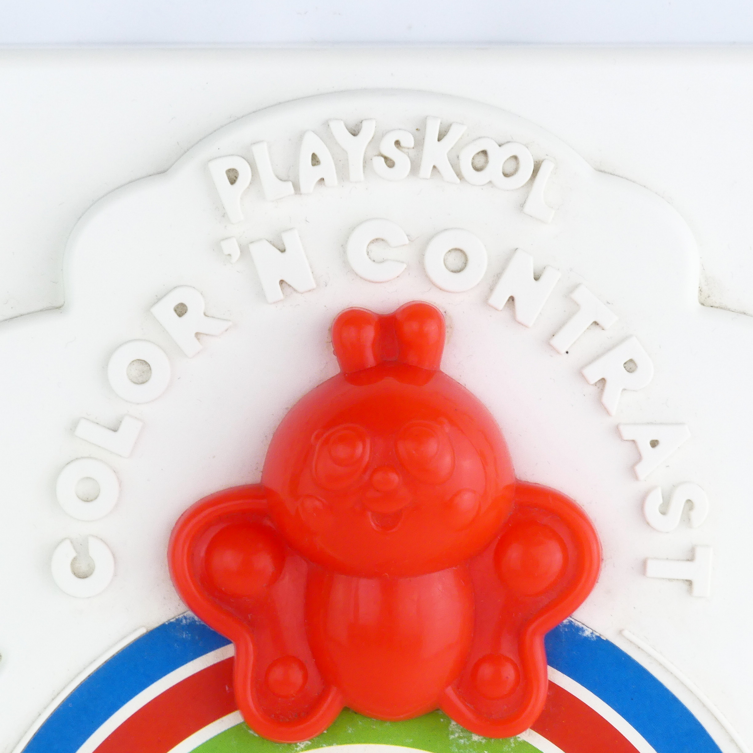 Voir photo 2 de Tableau de jeu bébé : Playskool color in contrast 1989 Tableau de jeu bébé : Playskool color in contrast 1989 État correct reconditionné photo 2