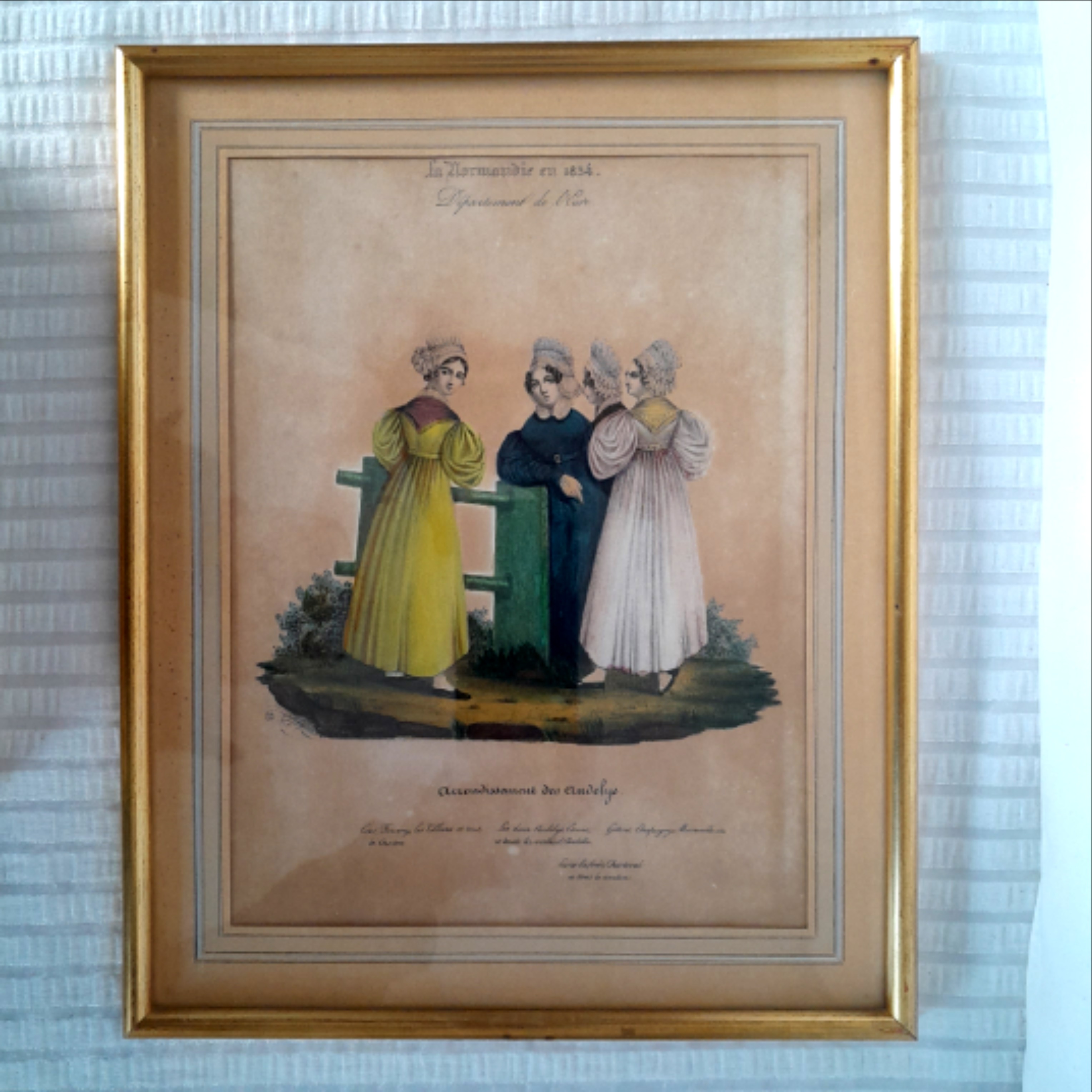 Voir photo 2 de Tableau reproduction, lithographie "La Normandie en 1834" et ses costumes Tableau reproduction, lithographie "La Normandie en 1834" et ses costumes Très bon état reconditionné photo 2