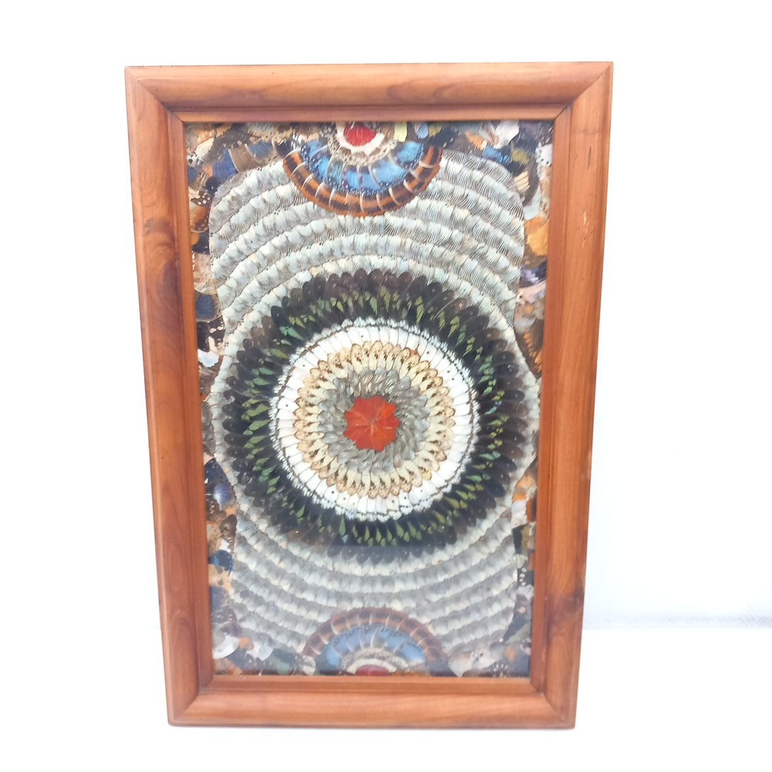 Voir photo 8 de Tableau vintage décor en ailes de papillon style Art déco Tableau vintage décor en ailes de papillon style Art déco État correct reconditionné photo 8