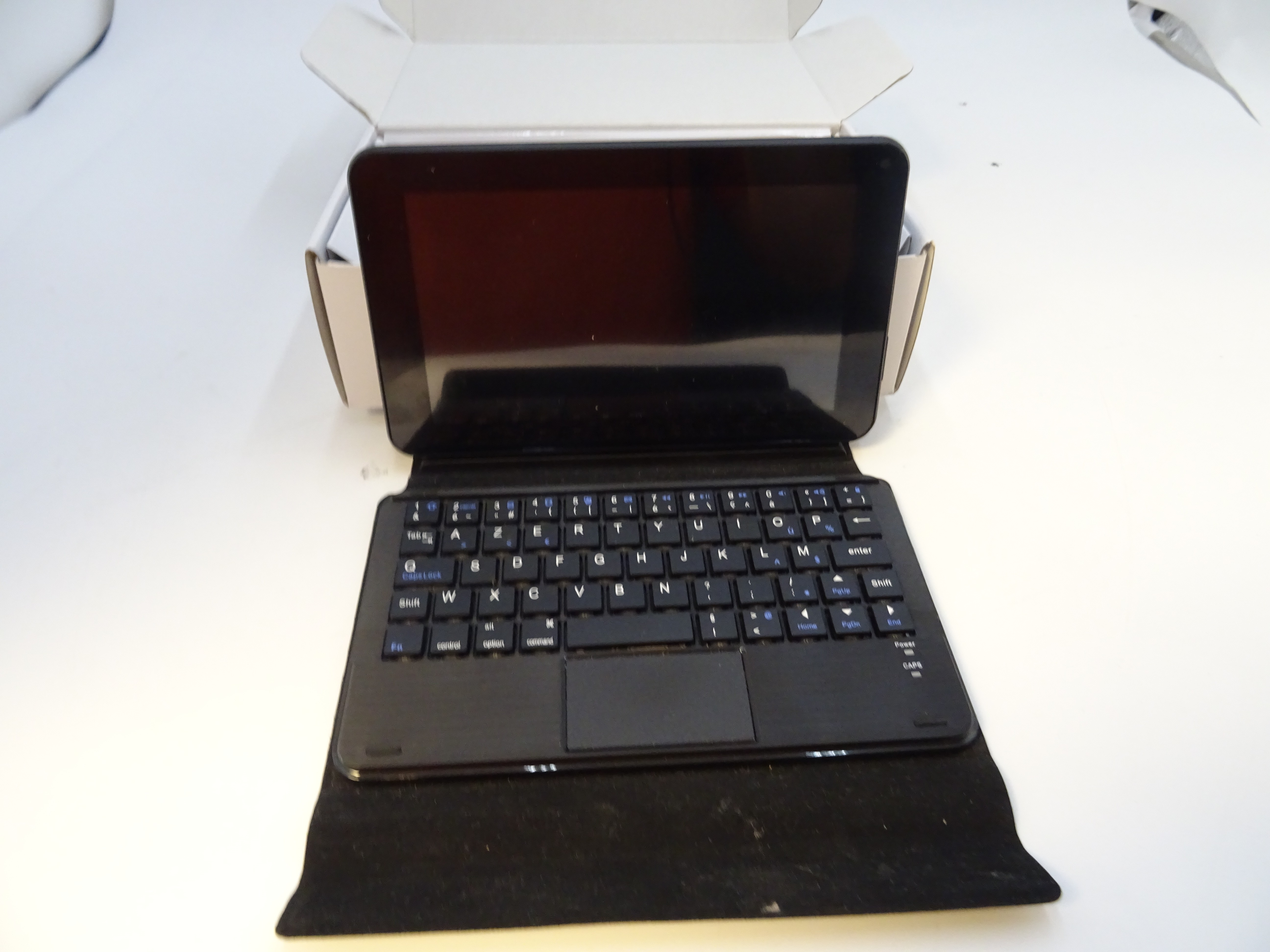 Voir photo 2 de Tablette Klipad 2-in-1 Tablette Klipad 2-in-1 Bon état reconditionné photo 2