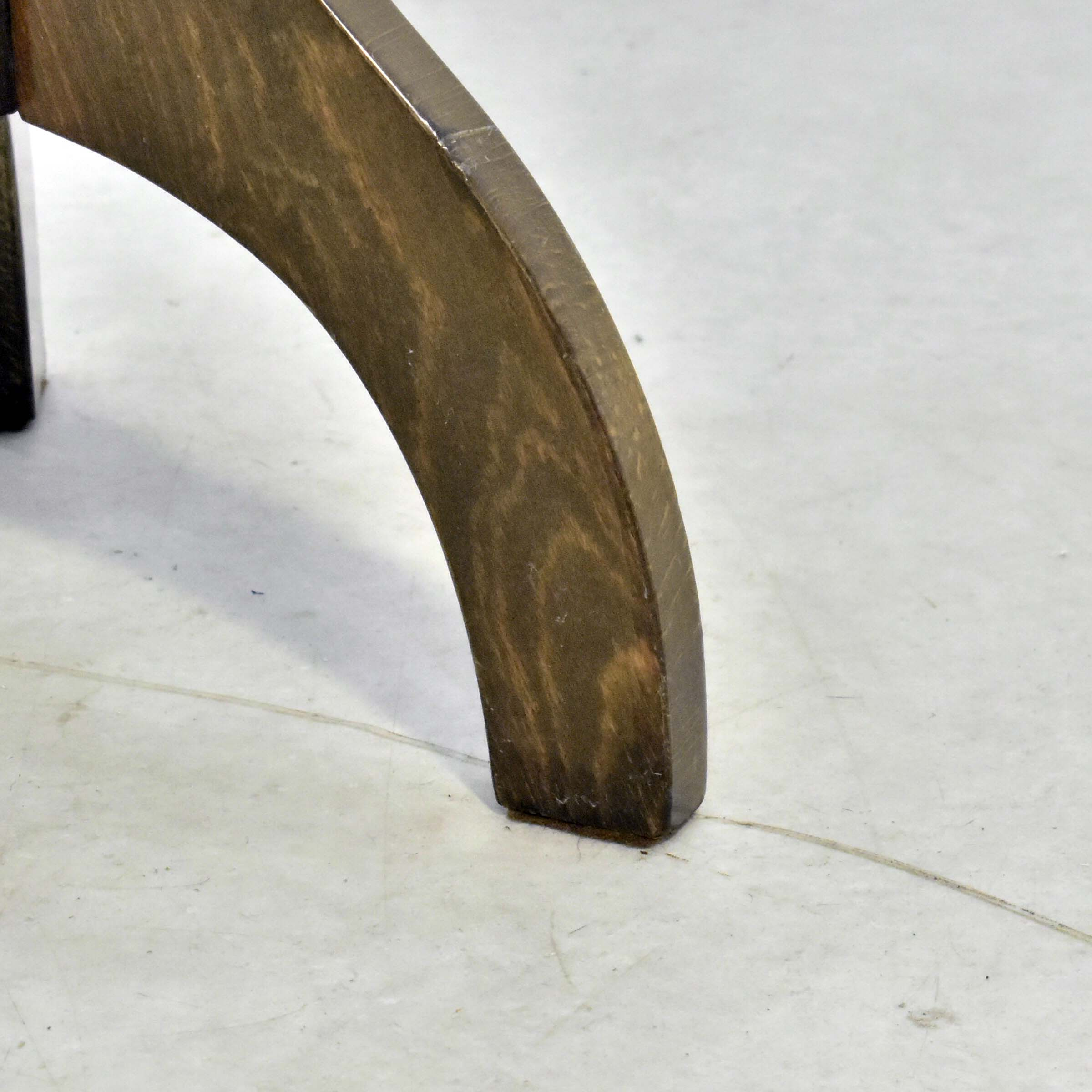 Voir photo 9 de Tabouret de Piano - Bois Laqué & Velours Rouge Tabouret de Piano - Bois Laqué & Velours Rouge Bon état reconditionné photo 9