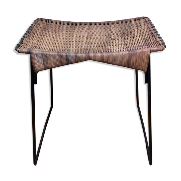 Tabouret Raoul Guys pour Airborne en osier et acier laqué années 50 Bon état - alternatives disponibles sur Dero Tabouret Raoul Guys pour Airborne en osier et acier laqué années 50 Bon état reconditionné (offre indisponible)