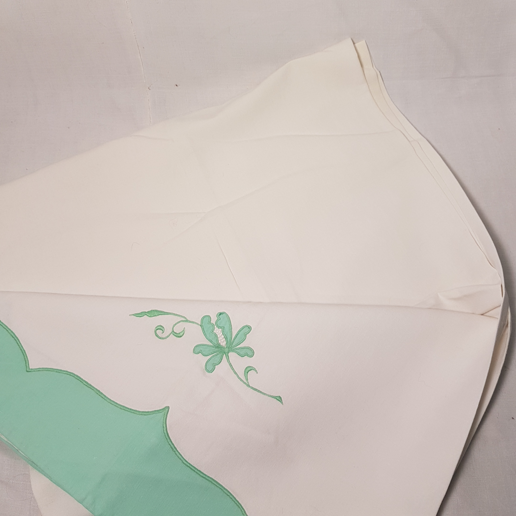 Voir photo 2 de Taie de traversin vintage avec motif floral brodé 200 x 41 cm Taie de traversin vintage avec motif floral brodé 200 x 41 cm reconditionné photo 2
