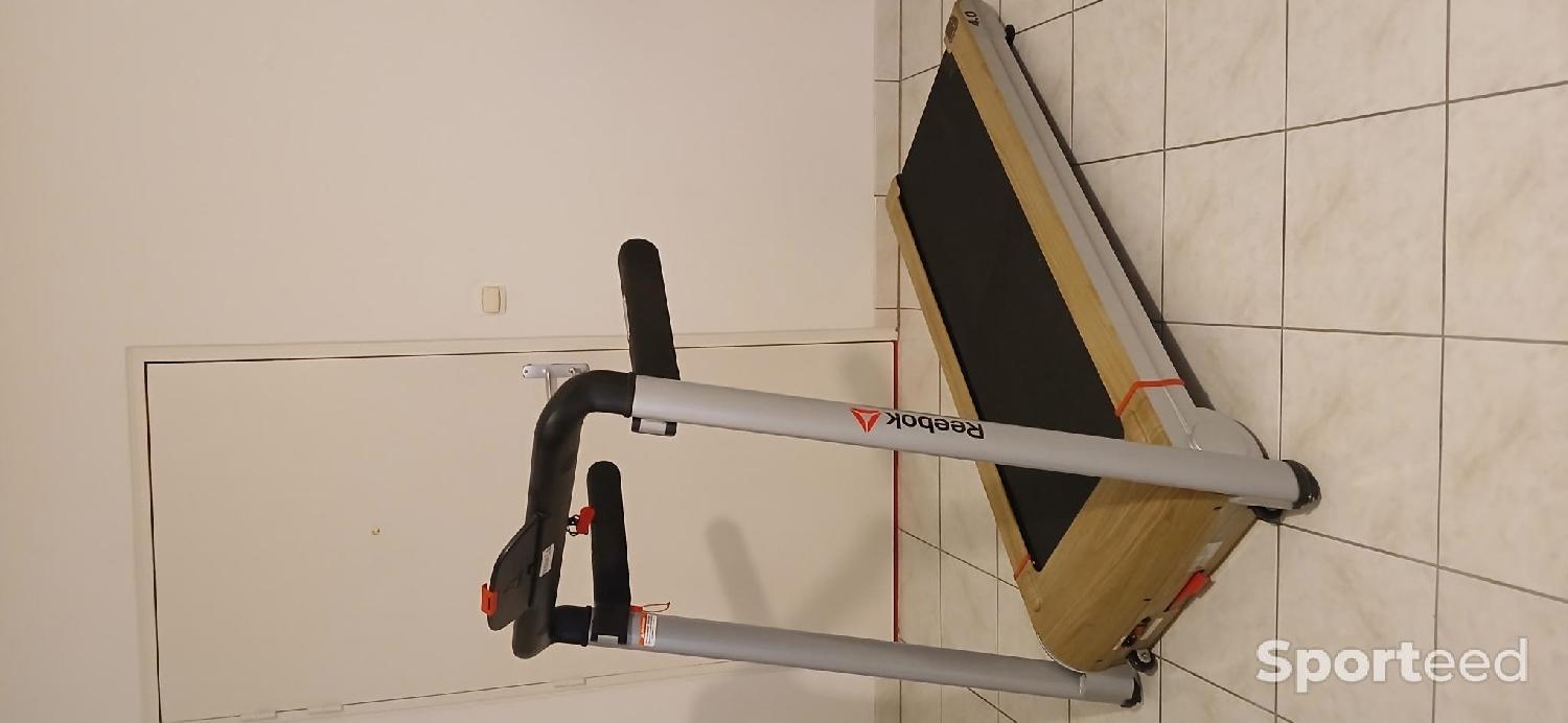 Tapis de course pliable Reebok i-Run 4.0 Très bon état Reebok reconditionné disponible sur Sporteed