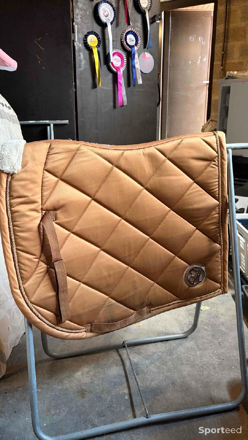 Tapis de dressage Harris horse Très bon état reconditionné disponible sur Sporteed