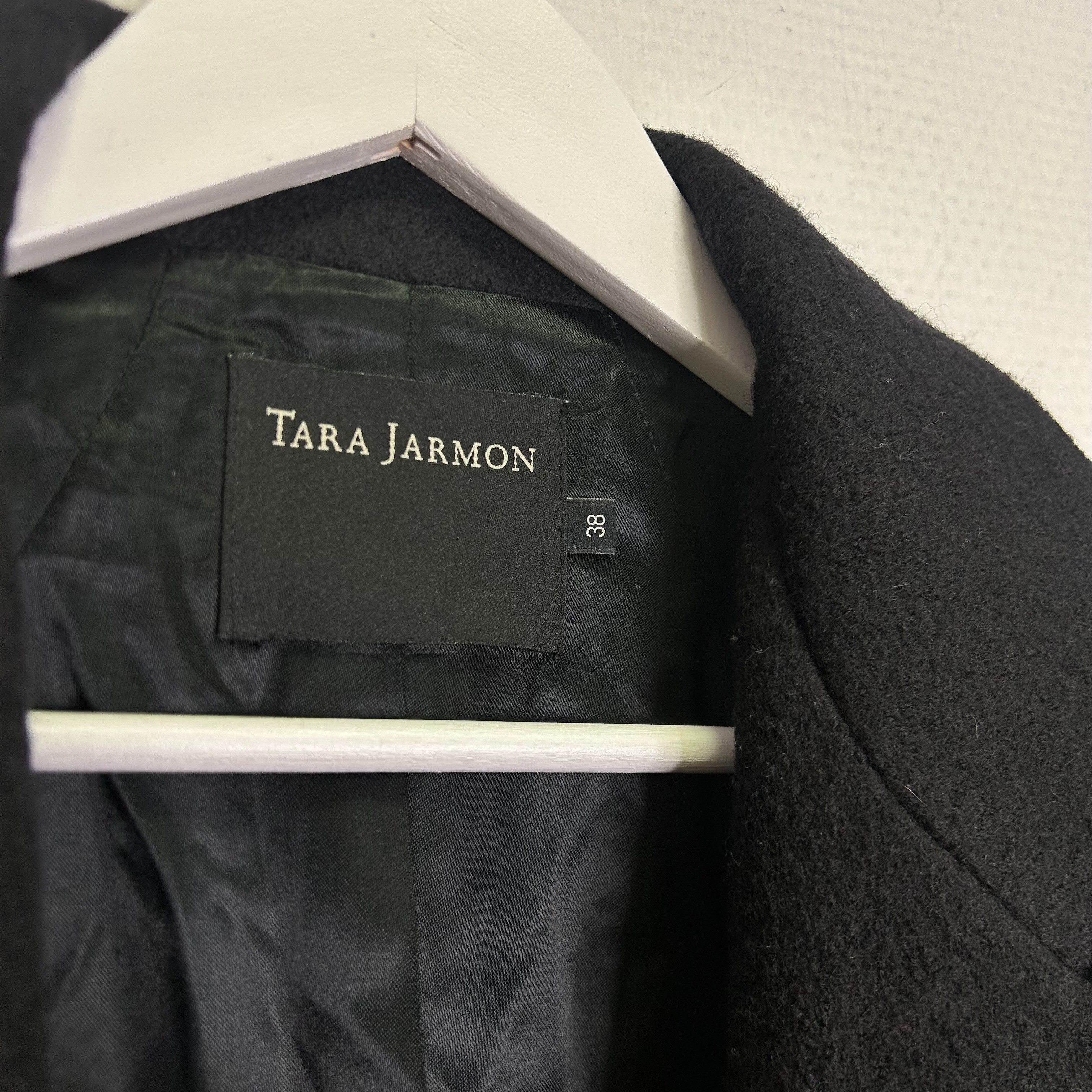 Voir photo 3 de Tara Jarmon - Manteau - Laine noir - Femme - Taille 38 Tara Jarmon - Manteau - Laine noir - Femme - Taille 38 Très bon état reconditionné photo 3