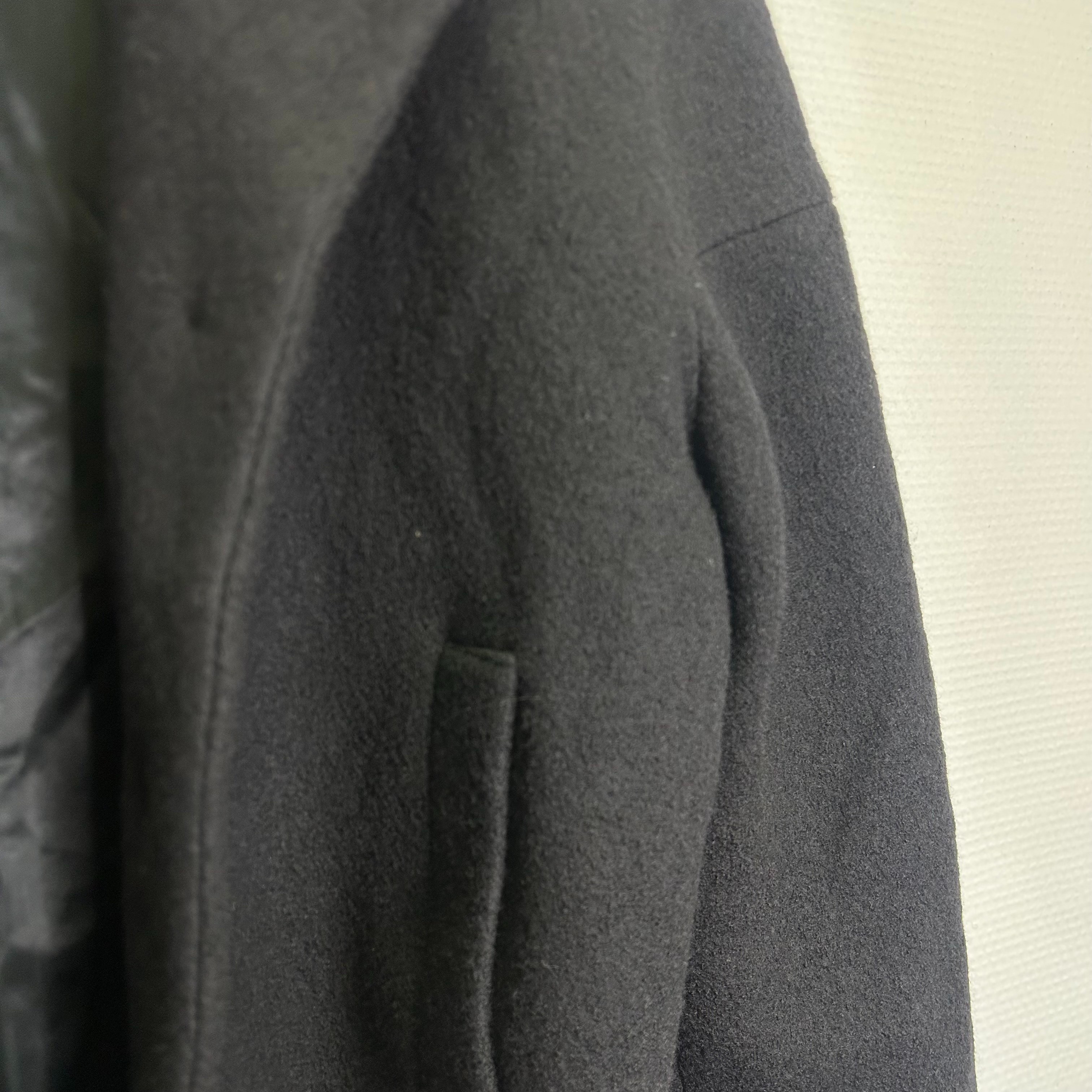 Voir photo 4 de Tara Jarmon - Manteau - Laine noir - Femme - Taille 38 Tara Jarmon - Manteau - Laine noir - Femme - Taille 38 Très bon état reconditionné photo 4