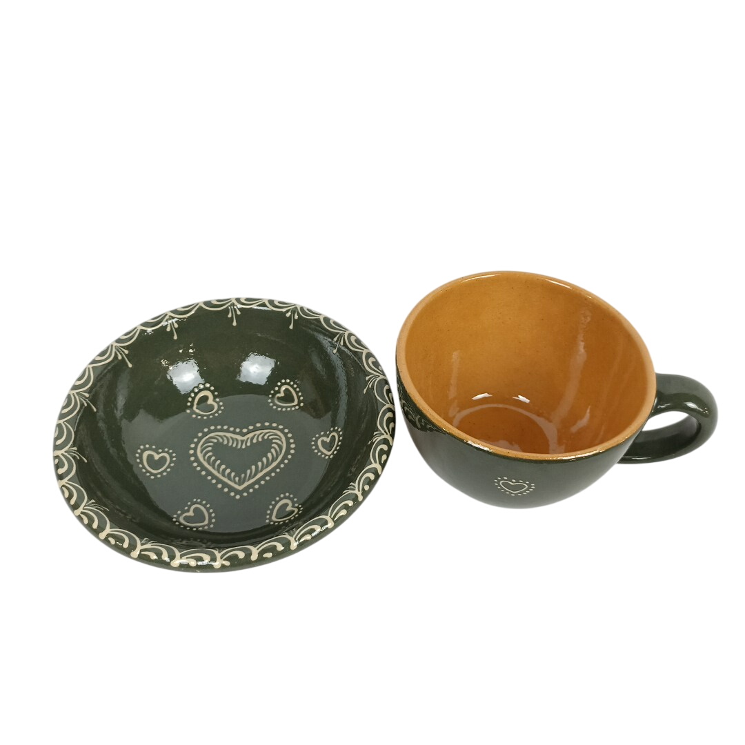Tasse et assiette en poterie Hausswirth Alsace Bon état - 11,00 € Tasse et assiette en poterie Hausswirth Alsace Bon état reconditionné disponible sur Label Emmaüs