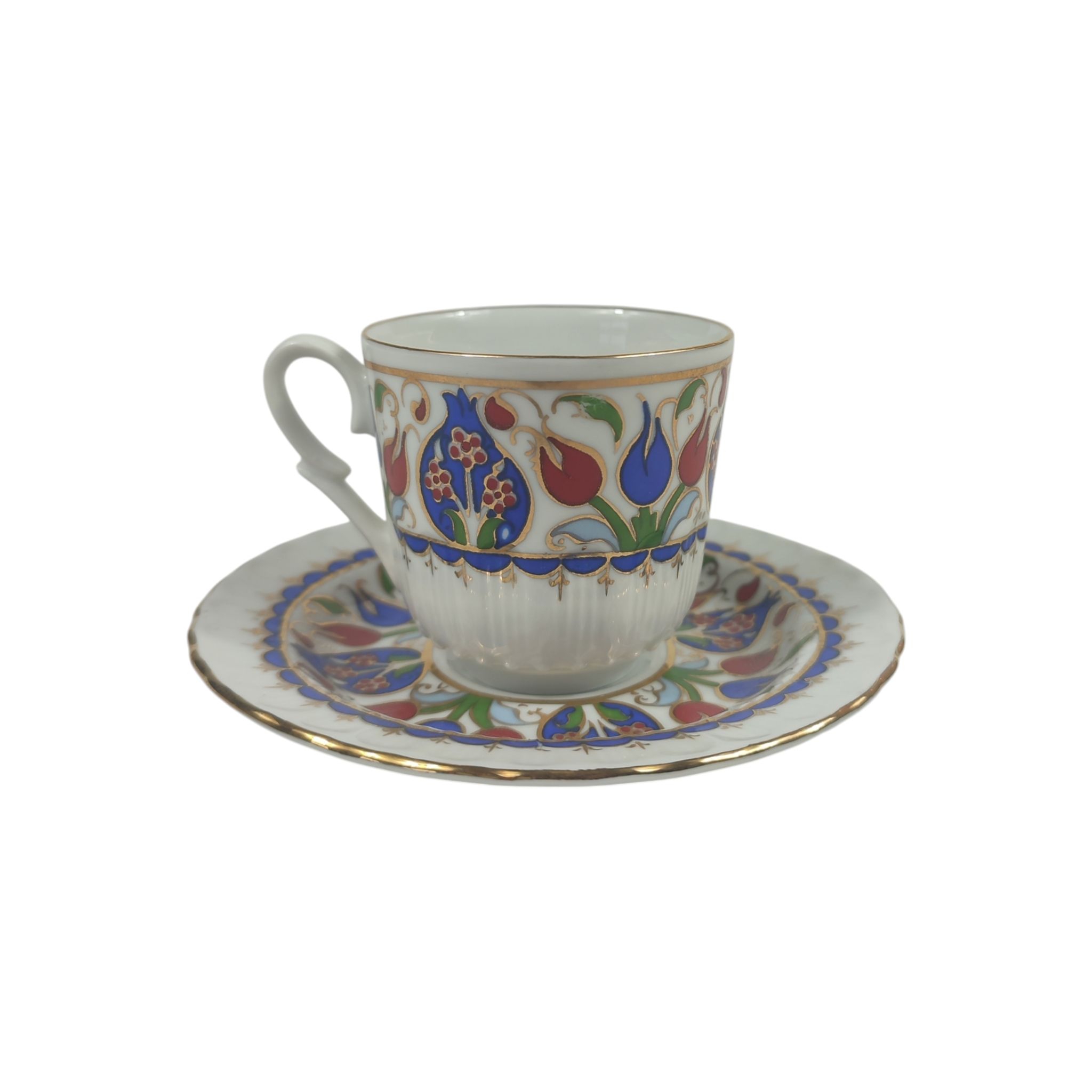 Tasse et sous-tasse Kütahya (porcelaine turque) Bon état - 10,00 € Tasse et sous-tasse Kütahya (porcelaine turque) Bon état reconditionné disponible sur Label Emmaüs