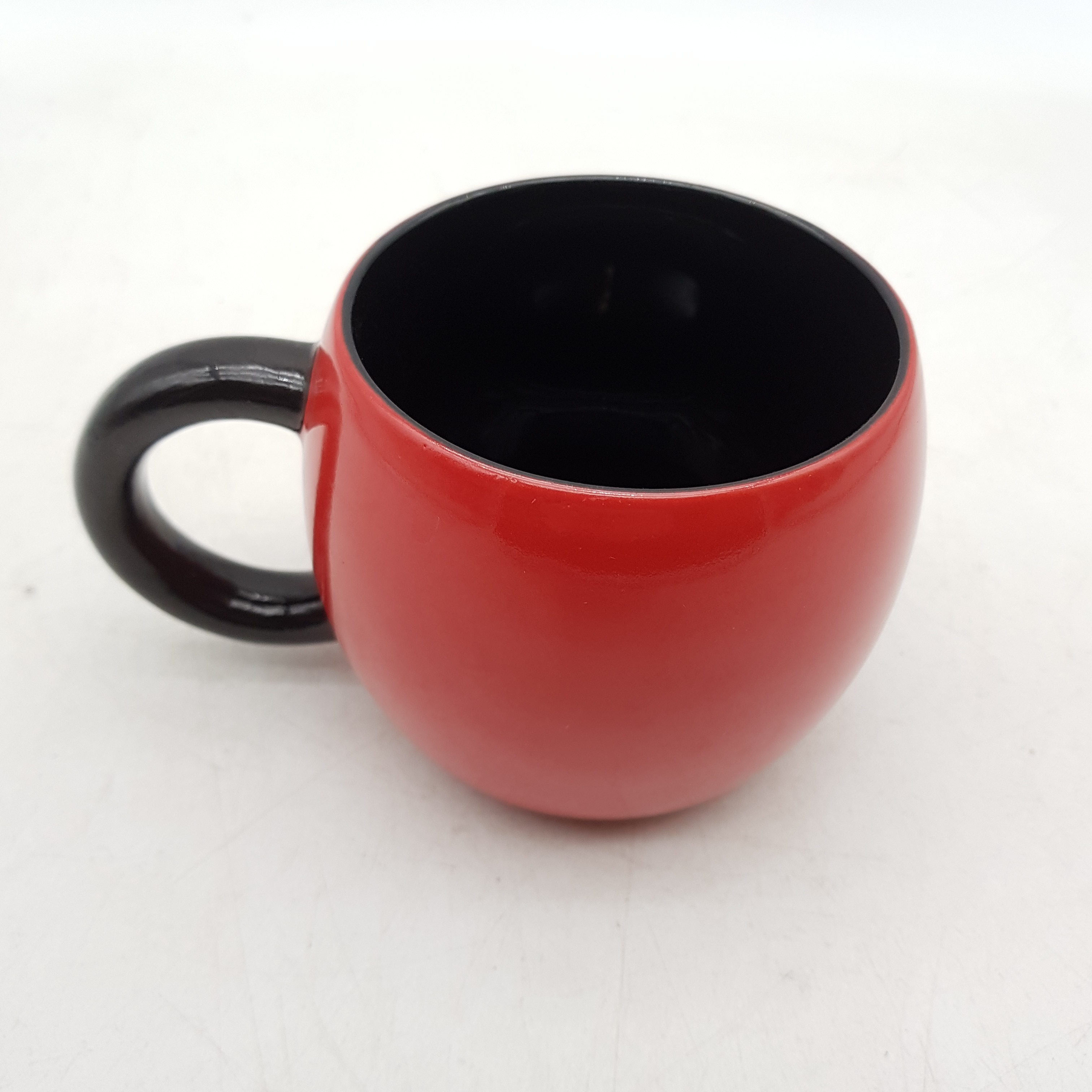 Voir photo 2 de Tasse Mickey Mouse Disney Store Tasse Mickey Mouse Disney Store Très bon état reconditionné photo 2