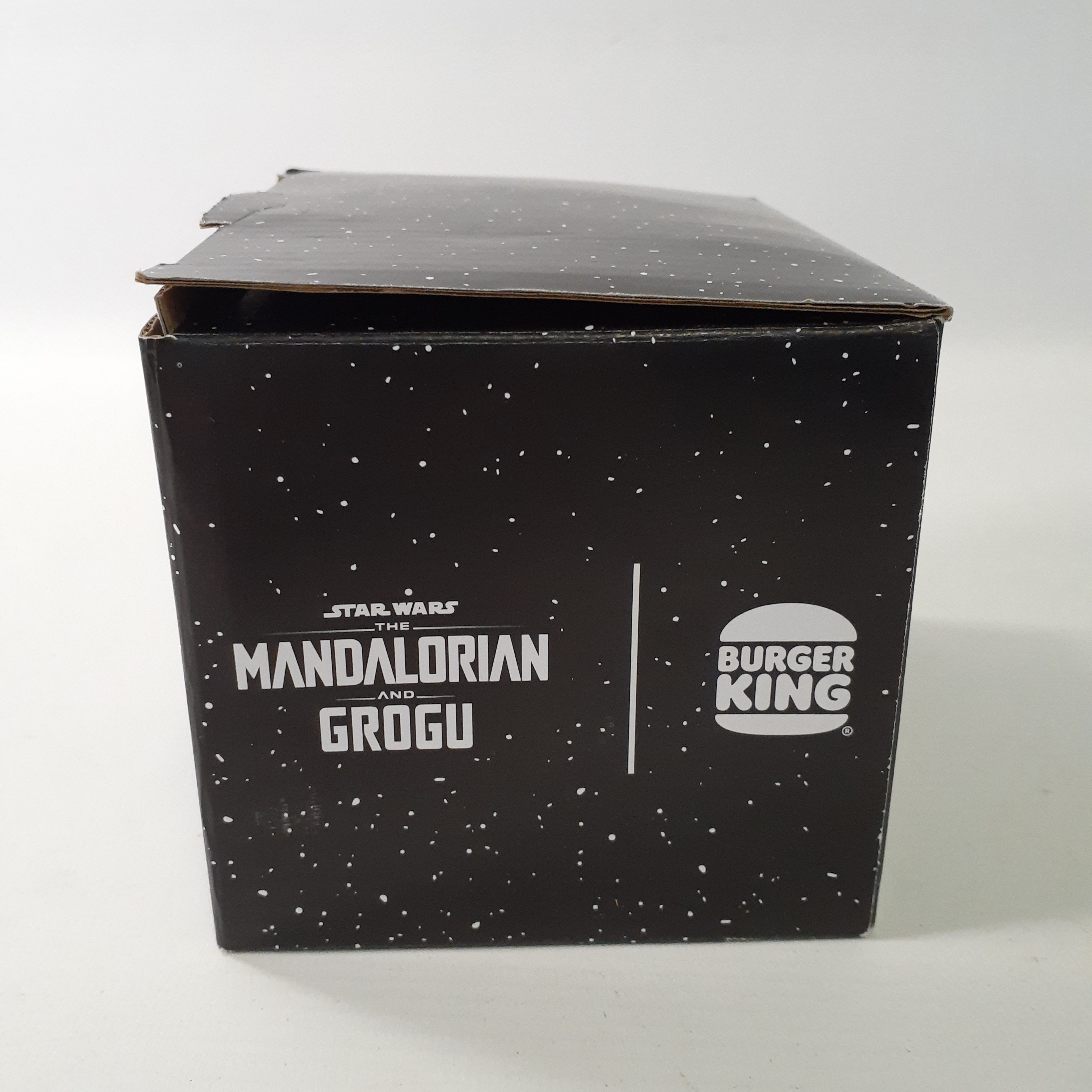 Voir photo 5 de Tasse mug Star Wars Mandalorian Burger King - Neuf Tasse mug Star Wars Mandalorian Burger King - Neuf Parfait état reconditionné photo 5