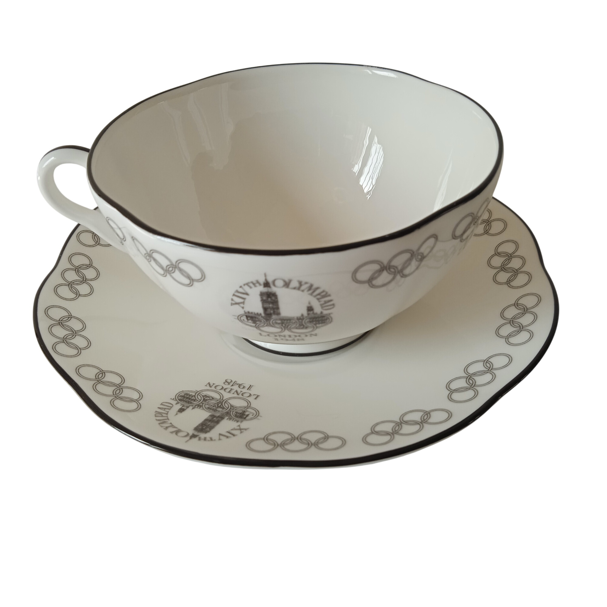 Acheter Tasse Porcelaine Jeux Olympique 1948-2012 - 10,00 € Tasse Porcelaine Jeux Olympique 1948-2012 reconditionné disponible sur Label Emmaüs