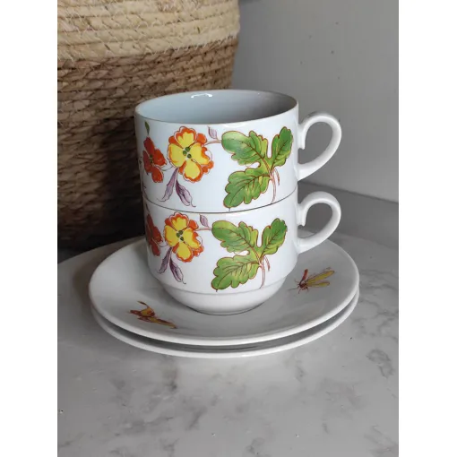 Acheter Tasses En Porcelaine Année 60/70 occasion - 15,00 € Tasses En Porcelaine Année 60/70 occasion reconditionné disponible sur Rakuten
