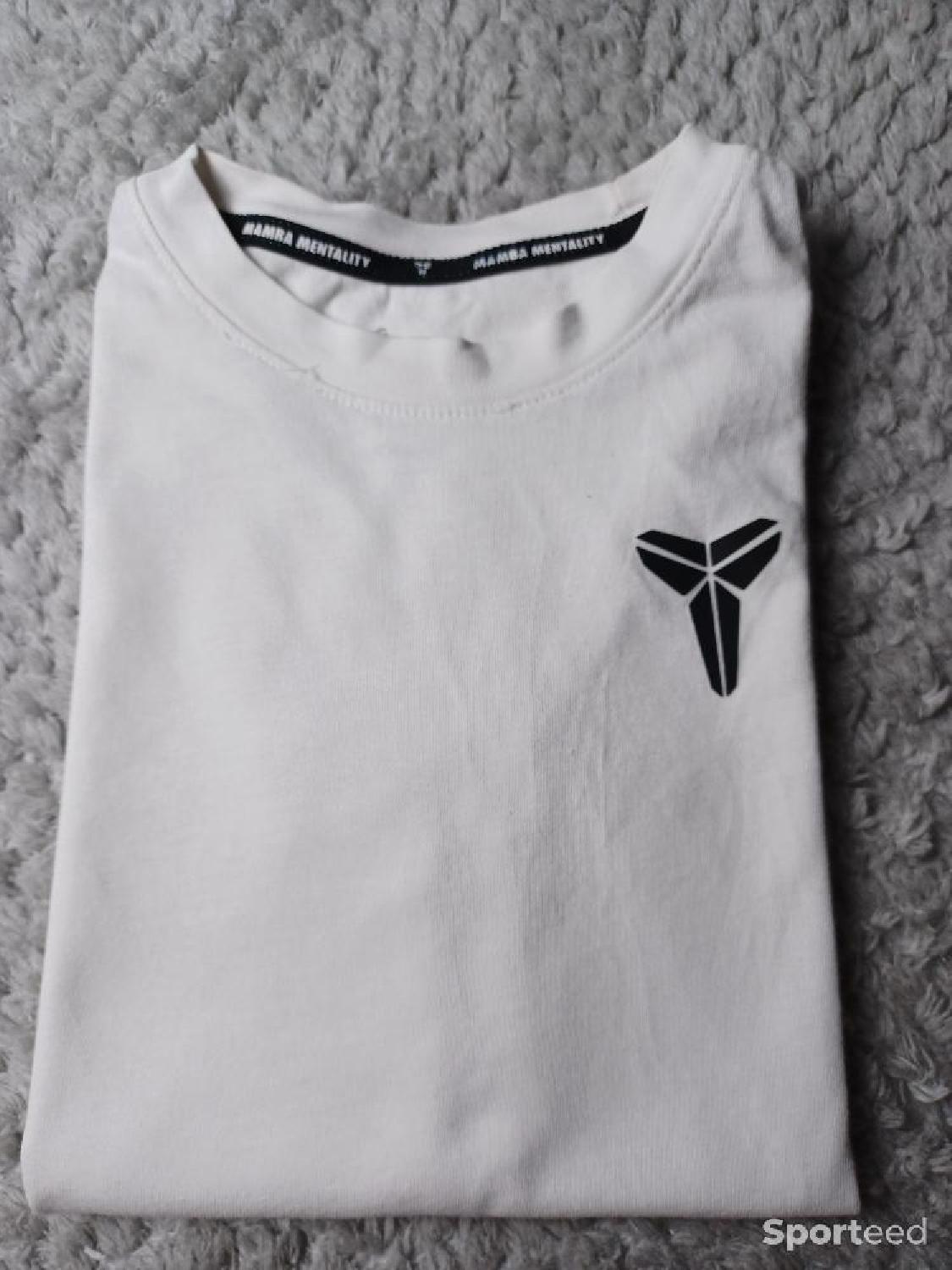 Tee-shirt enfant Nike Kobe  Très bon état Nike reconditionné disponible sur Sporteed