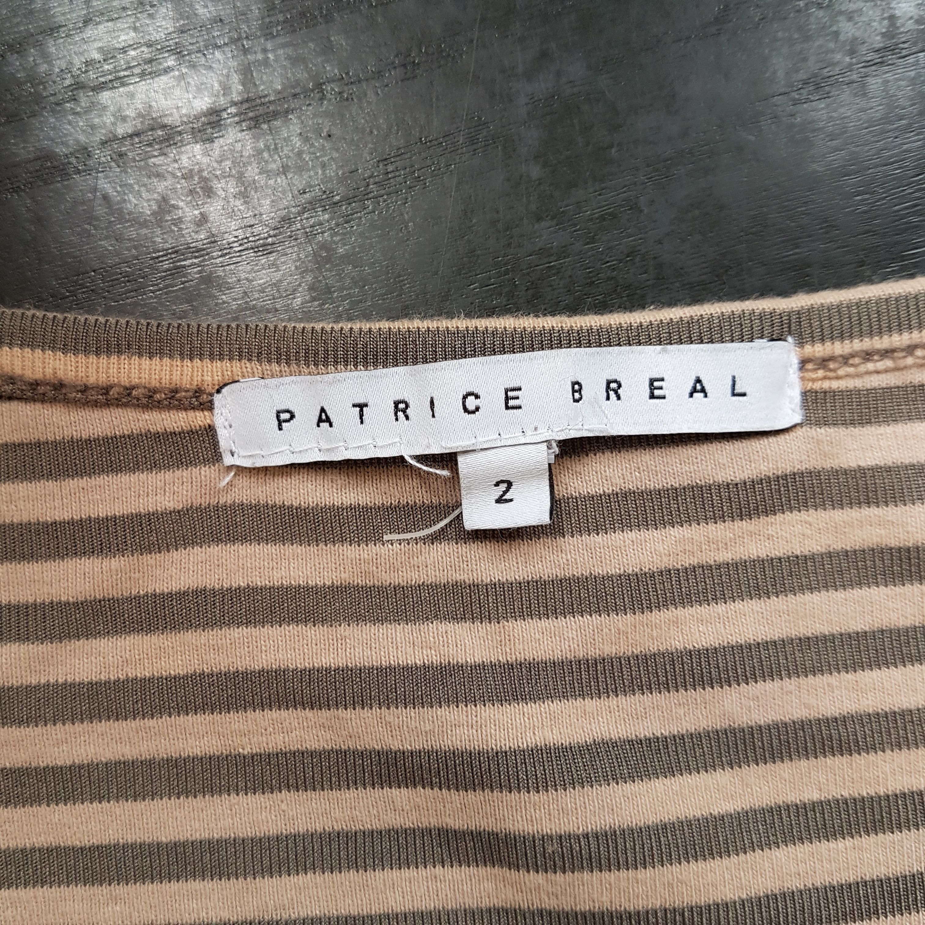 Voir photo 7 de Tee shirt manches 3/4 beige - PATRICE BREAL - Taille 2 Tee shirt manches 3/4 beige - PATRICE BREAL - Taille 2 Très bon état reconditionné photo 7