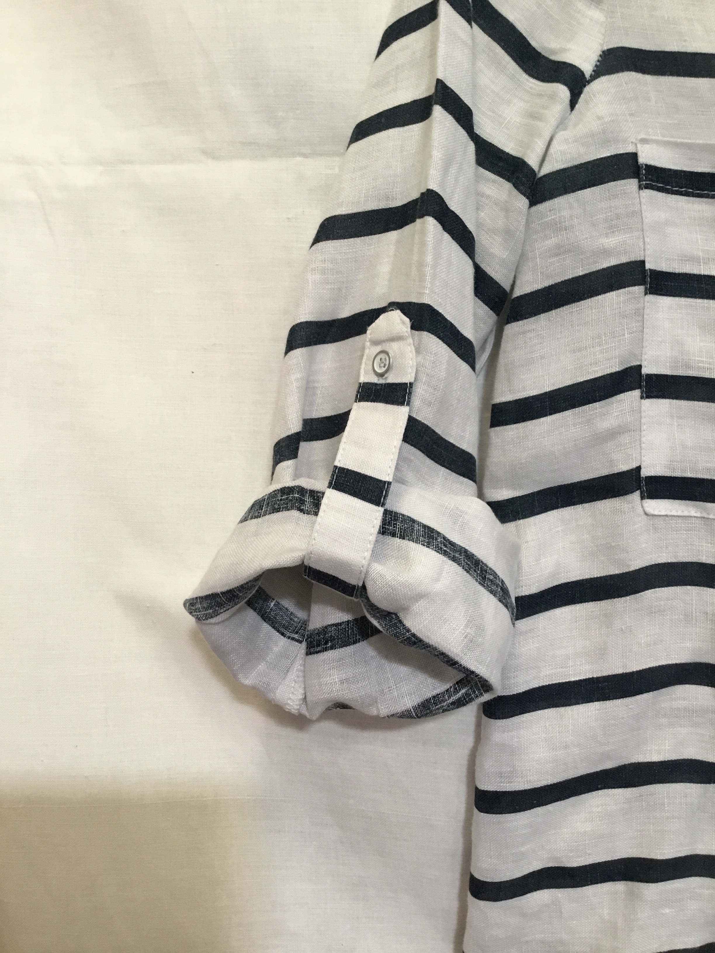 Voir photo 4 de Tee shirt raté Blue et blanc « ZARA » taille S Tee shirt raté Blue et blanc « ZARA » taille S Très bon état reconditionné photo 4