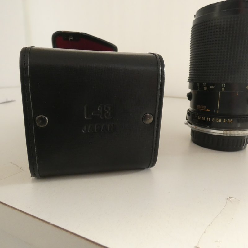Voir photo 5 de Téléobjectif TAMRON F 35-135 mm Téléobjectif TAMRON F 35-135 mm Très bon état reconditionné photo 5
