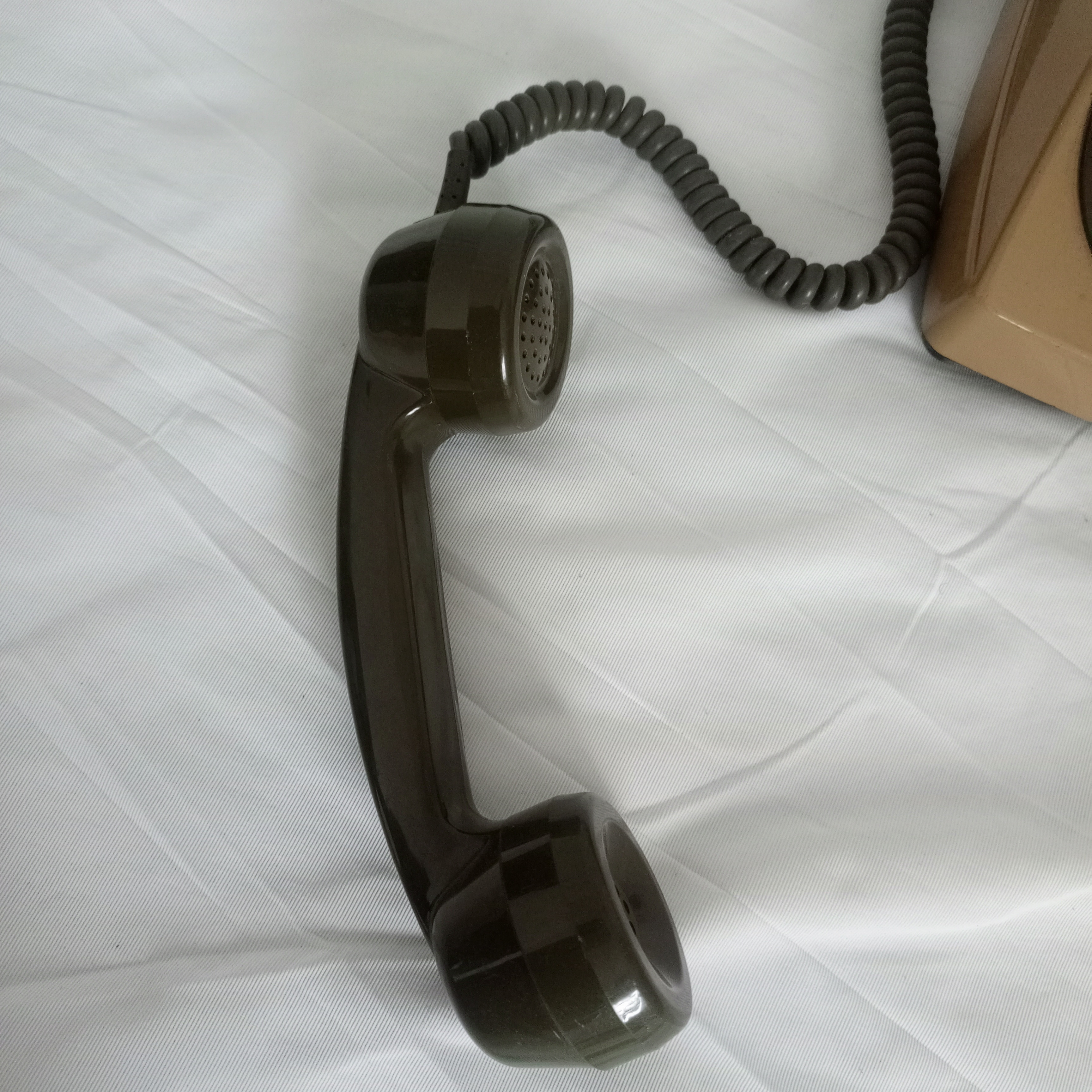 Voir photo 7 de Téléphone à cadran rotatif avec écouteur Téléphone à cadran rotatif avec écouteur État correct reconditionné photo 7