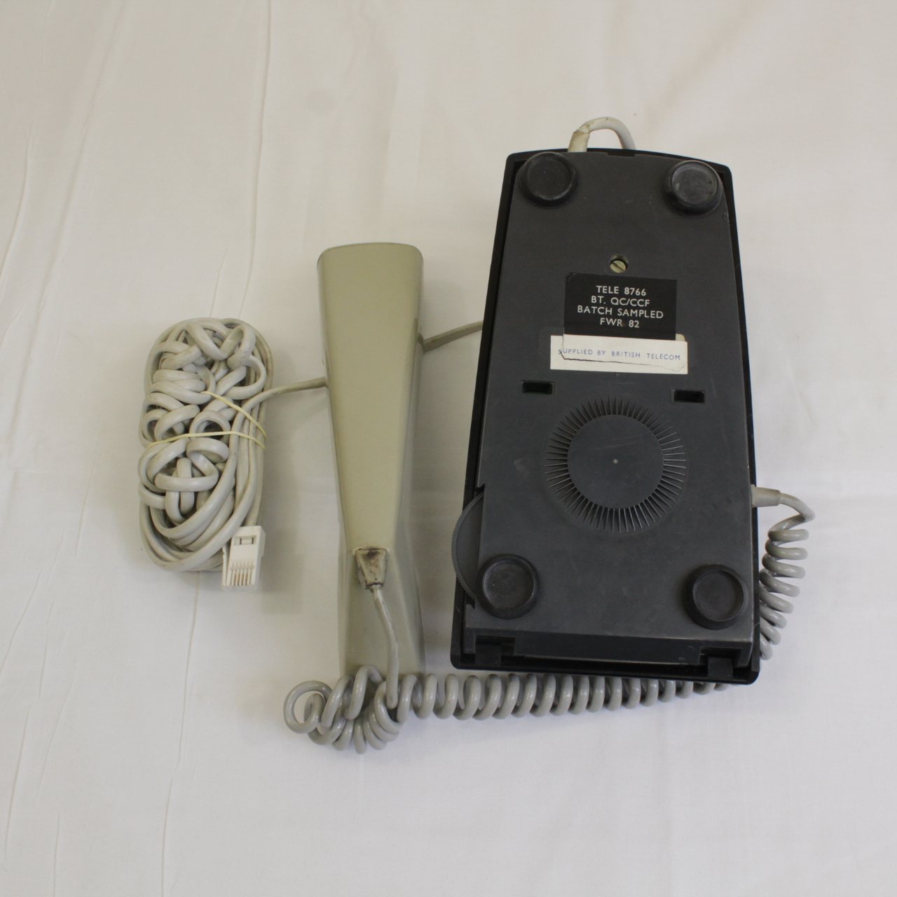 Voir photo 3 de Téléphone British Telecom vintage Téléphone British Telecom vintage Très bon état reconditionné photo 3