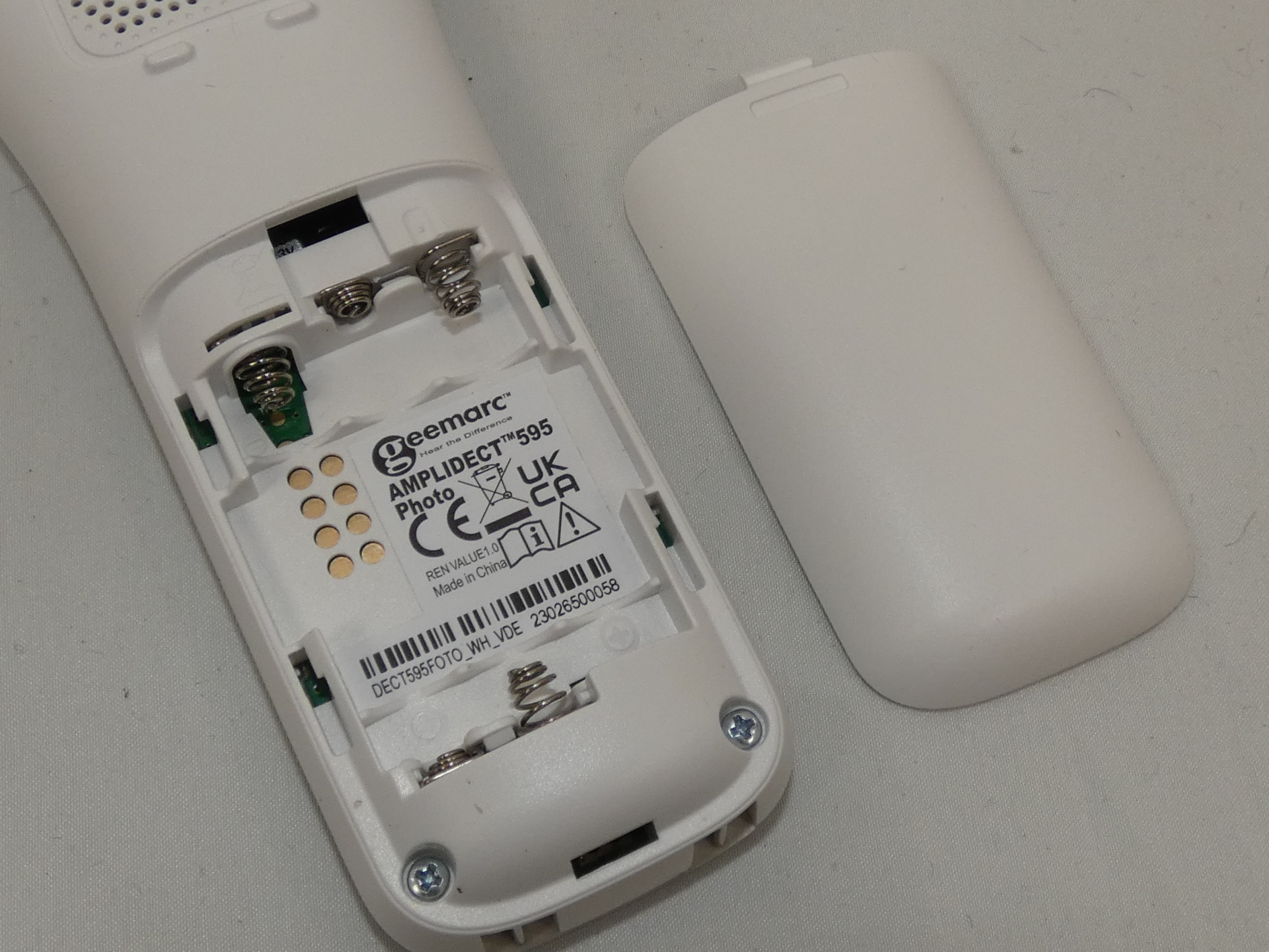Voir photo 6 de Téléphone sans fil amplifié Amplidect 595 Photo Téléphone sans fil amplifié Amplidect 595 Photo Parfait état reconditionné photo 6