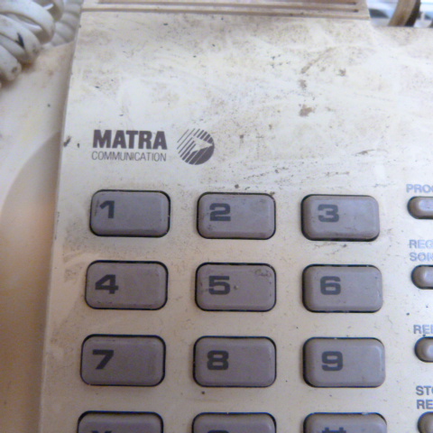 Voir photo 3 de Téléphones Matra Greftel Vintage(Lot de 3) Couleur Crème Téléphones Matra Greftel Vintage(Lot de 3) Couleur Crème État correct reconditionné photo 3