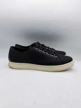 Tennis RALPH LAUREN noires de seconde main - 30,00 € Tennis RALPH LAUREN noires de seconde main reconditionné disponible sur Claquettes Market