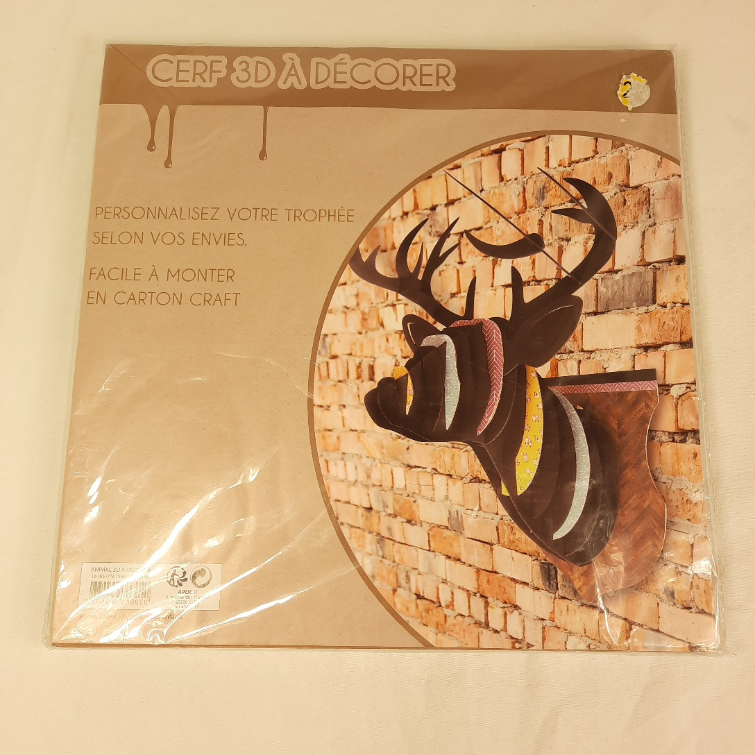 Tête de cerf en carton kraft à monter en 3D - Loisir créatif . Parfait état - 14,00 € Tête de cerf en carton kraft à monter en 3D - Loisir créatif . Parfait état reconditionné disponible sur Label Emmaüs