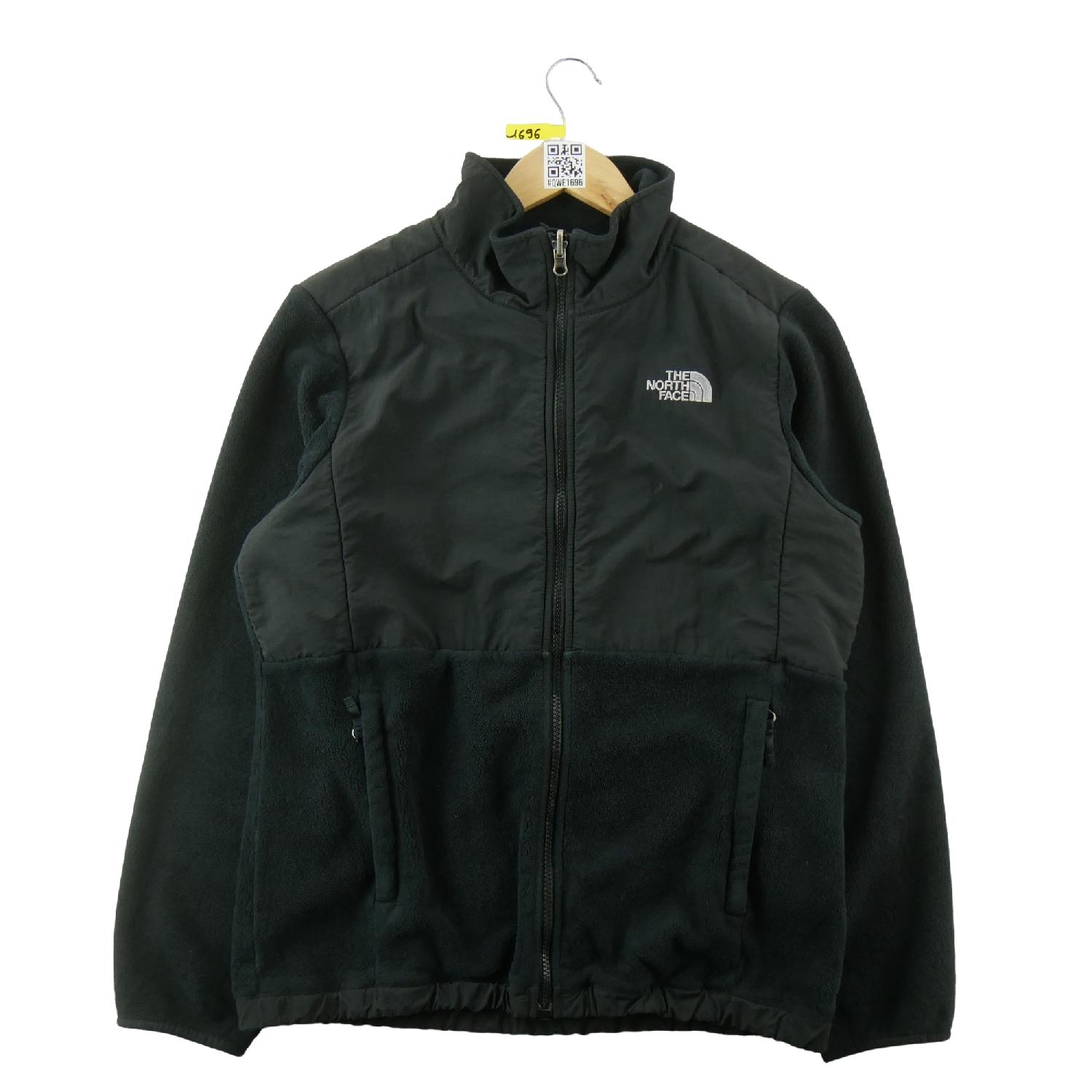 The North Face Veste polaire Denali TNF Femme Taille S Noir Très bon état The North Face reconditionné disponible sur Sporteed