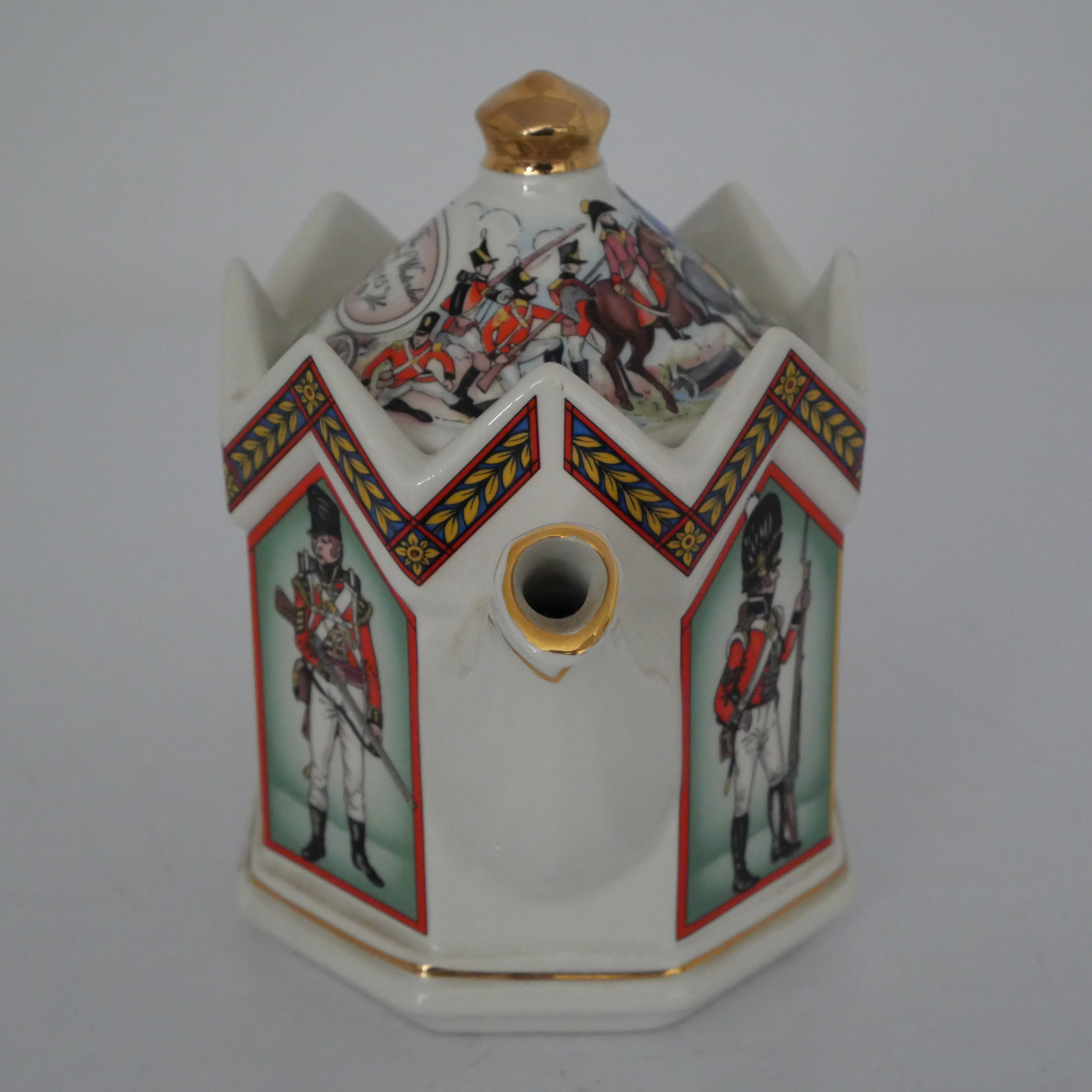 Voir photo 3 de Théière de Collection "The Battle of Waterloo 1815", sadler Théière de Collection "The Battle of Waterloo 1815", sadler Bon état reconditionné photo 3
