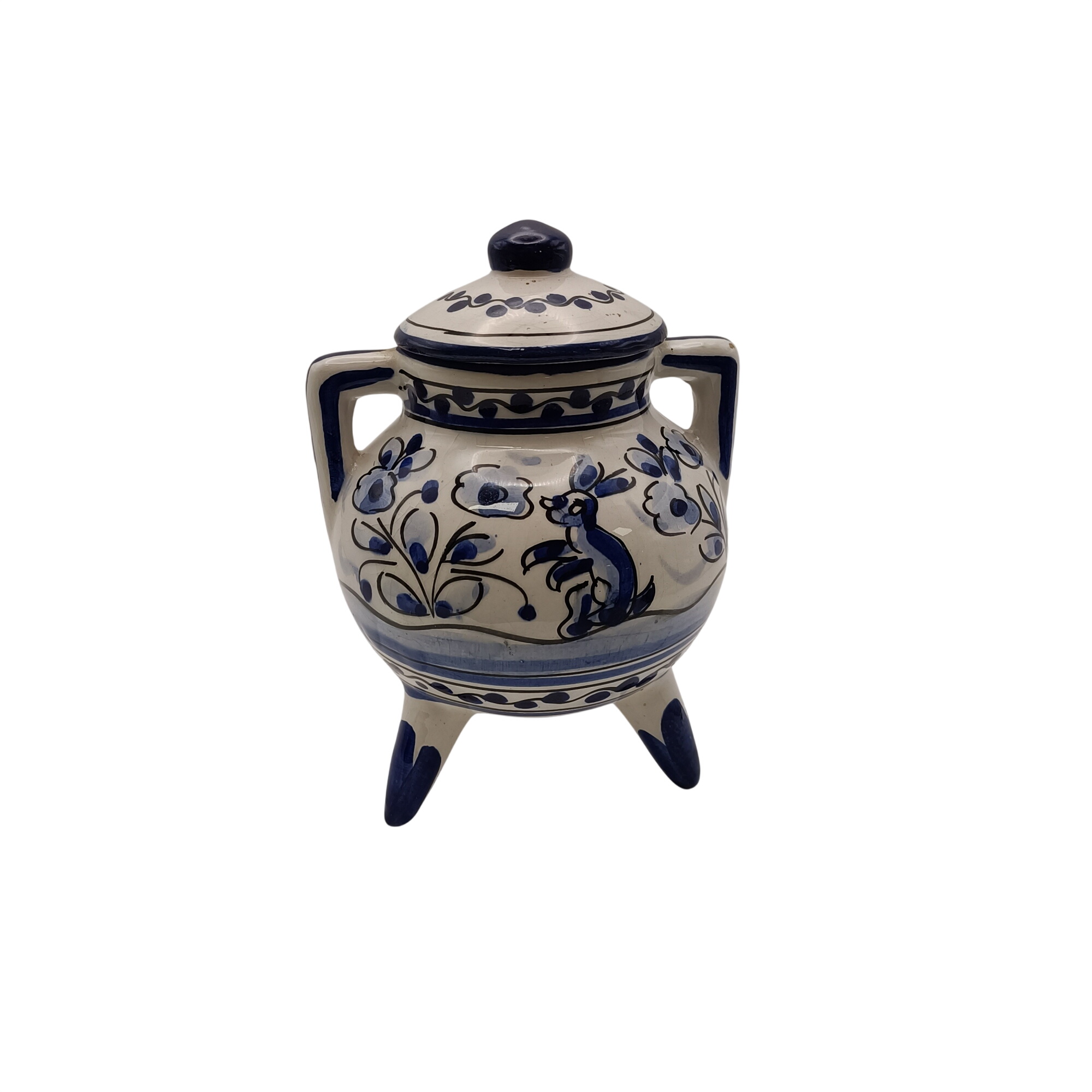 Acheter Théière décorative Aresta Portugal faïence bleue blanche style XVII floral - 22,00 € Théière décorative Aresta Portugal faïence bleue blanche style XVII floral reconditionné disponible sur Label Emmaüs