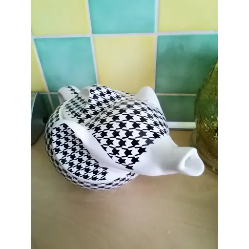 Théière Eléphant Noire Et Blanche occasion - 25,00 € Théière Eléphant Noire Et Blanche occasion reconditionné disponible sur Rakuten