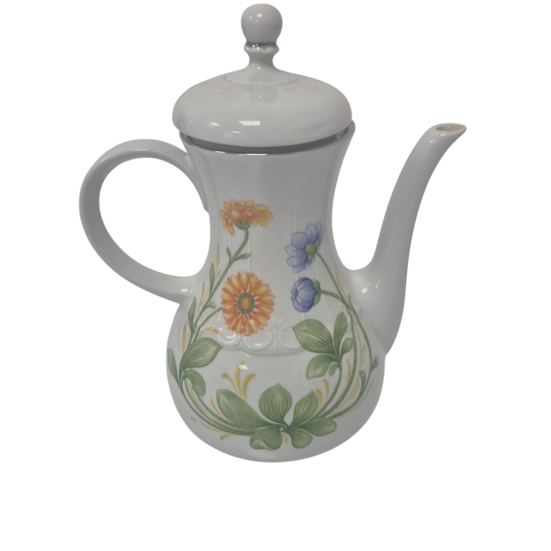Acheter Théière en faïence florale H 25 cm Très bon état - 10,00 € Théière en faïence florale H 25 cm Très bon état reconditionné disponible sur Label Emmaüs