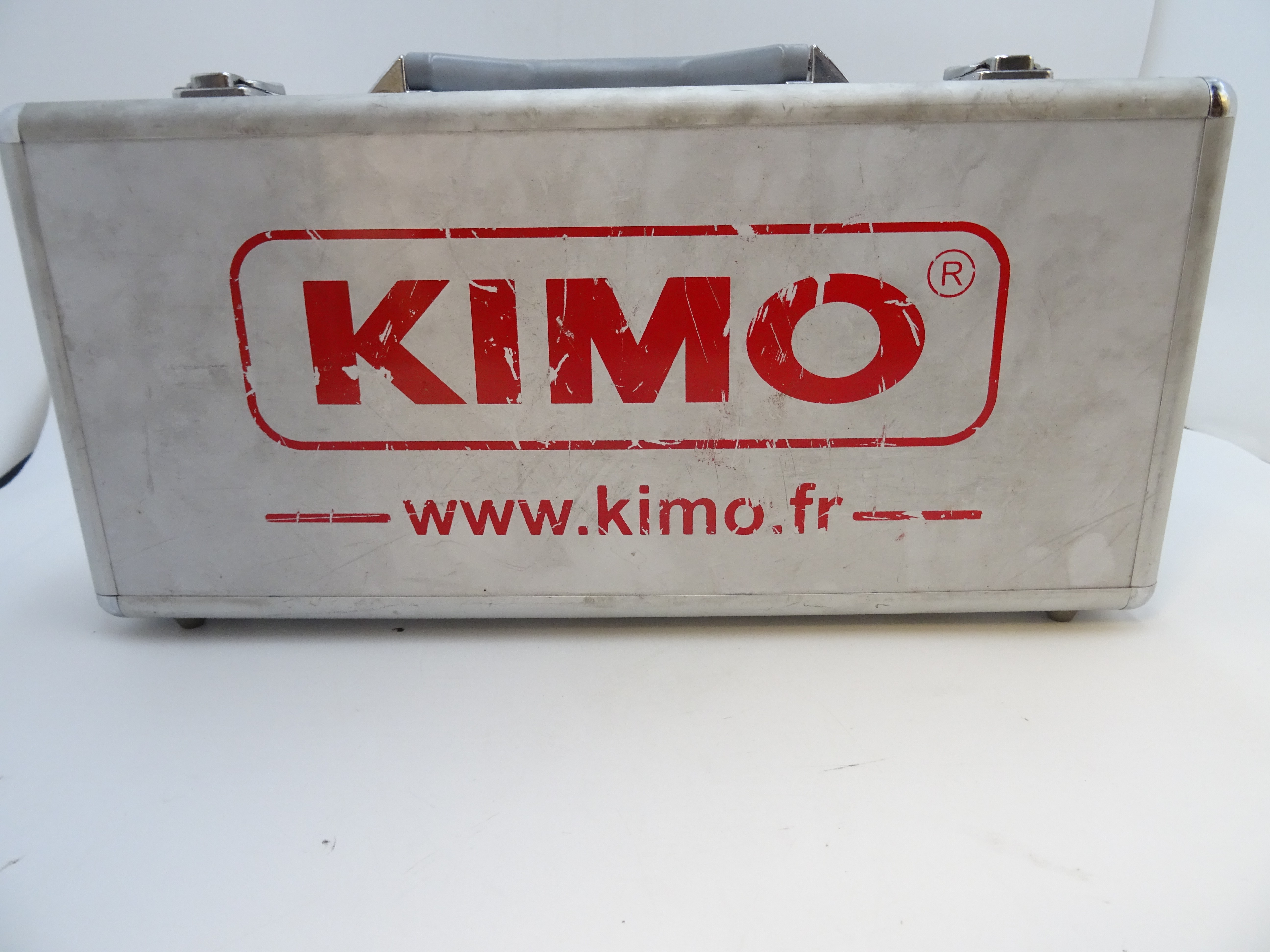 Voir photo 17 de Thermo-anémomètre à fil chaud "Kimo Instruments VT100" avec malette de transport Thermo-anémomètre à fil chaud "Kimo Instruments VT100" avec malette de transport Très bon état reconditionné photo 17