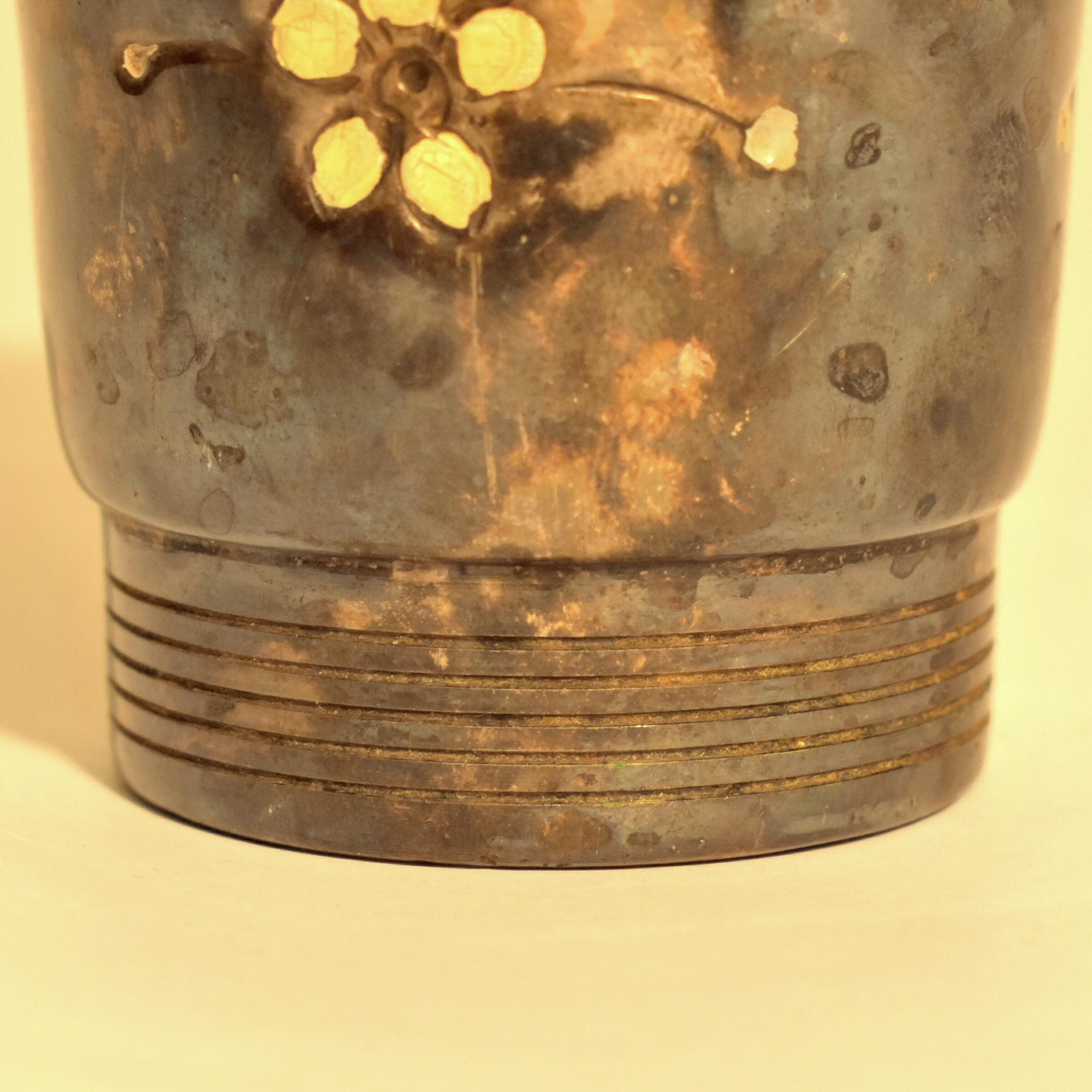 Voir photo 6 de Timbale Peinte - Métal Argenté Poinçonné Timbale Peinte - Métal Argenté Poinçonné Bon état reconditionné photo 6