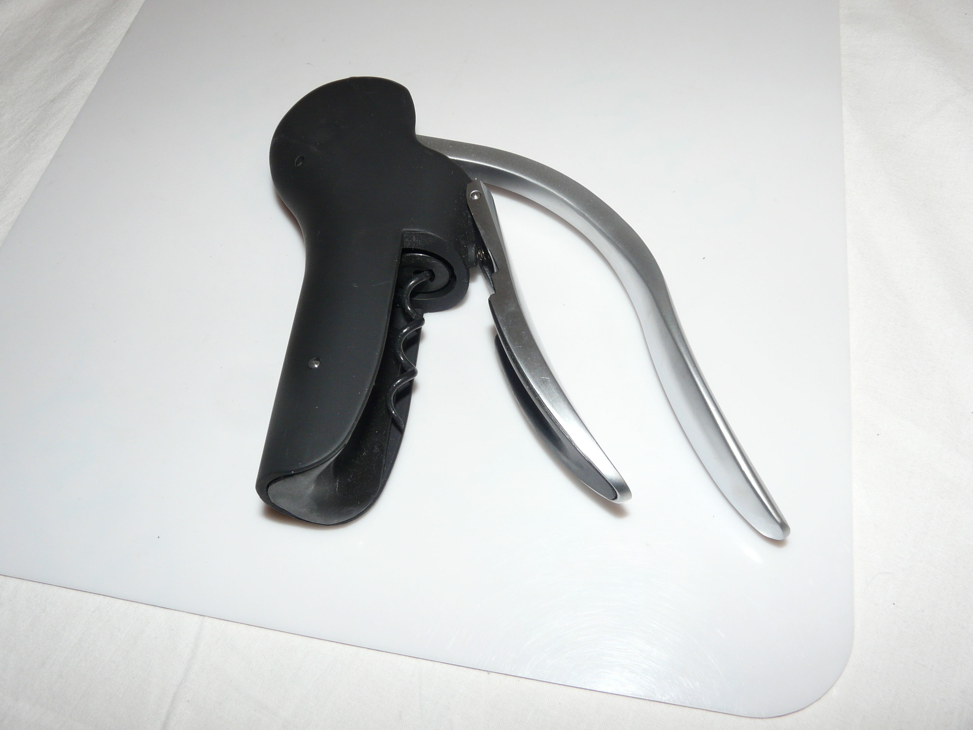 Acheter Tire bouchon à crémaillère Très bon état - 10,00 € Tire bouchon à crémaillère Très bon état reconditionné disponible sur Label Emmaüs