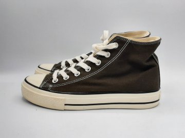 Toile marron kaki VICTORIA de seconde main Très bon état - 20,00 € Toile marron kaki VICTORIA de seconde main Très bon état N/A reconditionné disponible sur Claquettes Market