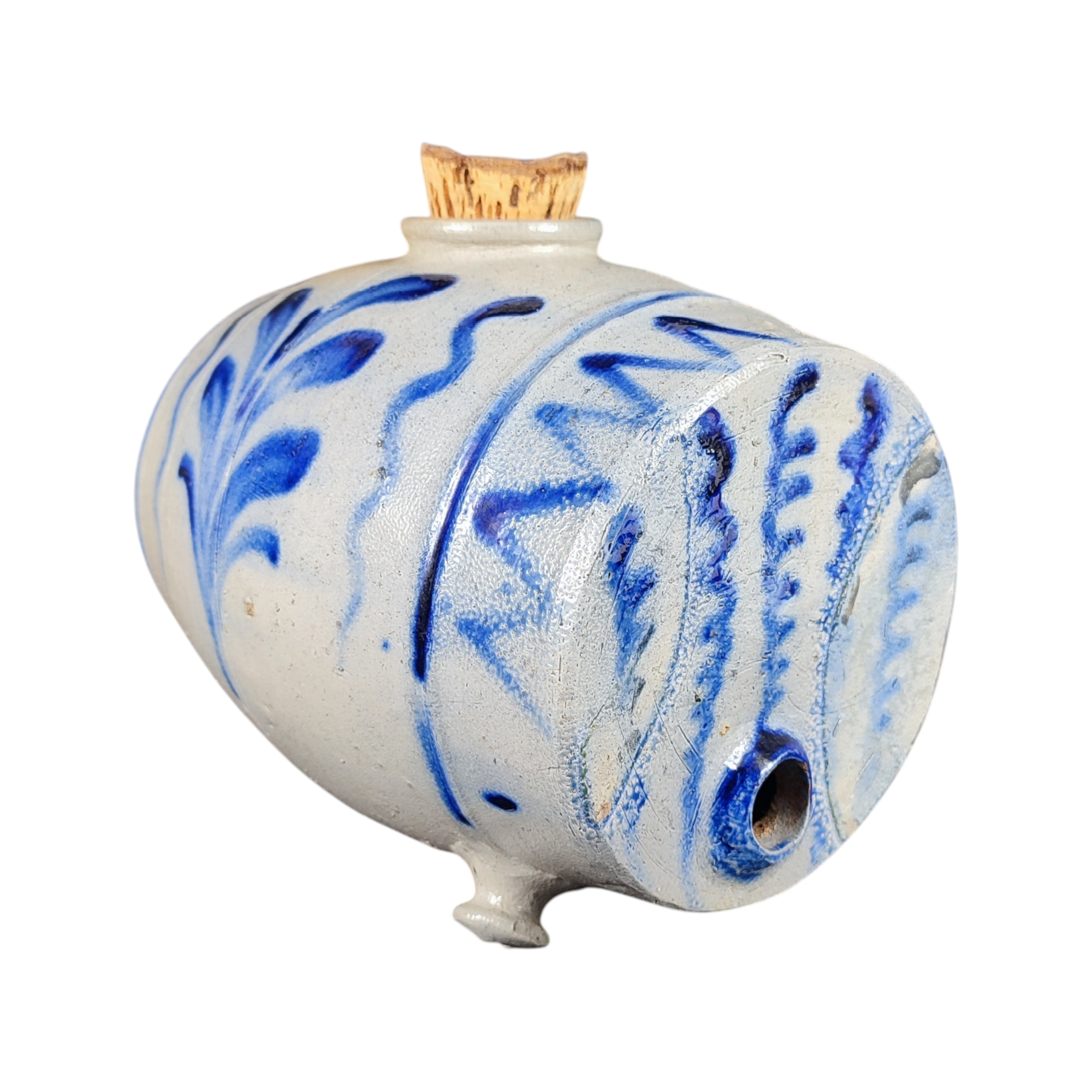 Tonnelet à vinaigre en grès d'Alsace (Betschdorf) - gris et bleu - 16,00 € Tonnelet à vinaigre en grès d'Alsace (Betschdorf) - gris et bleu reconditionné disponible sur Label Emmaüs