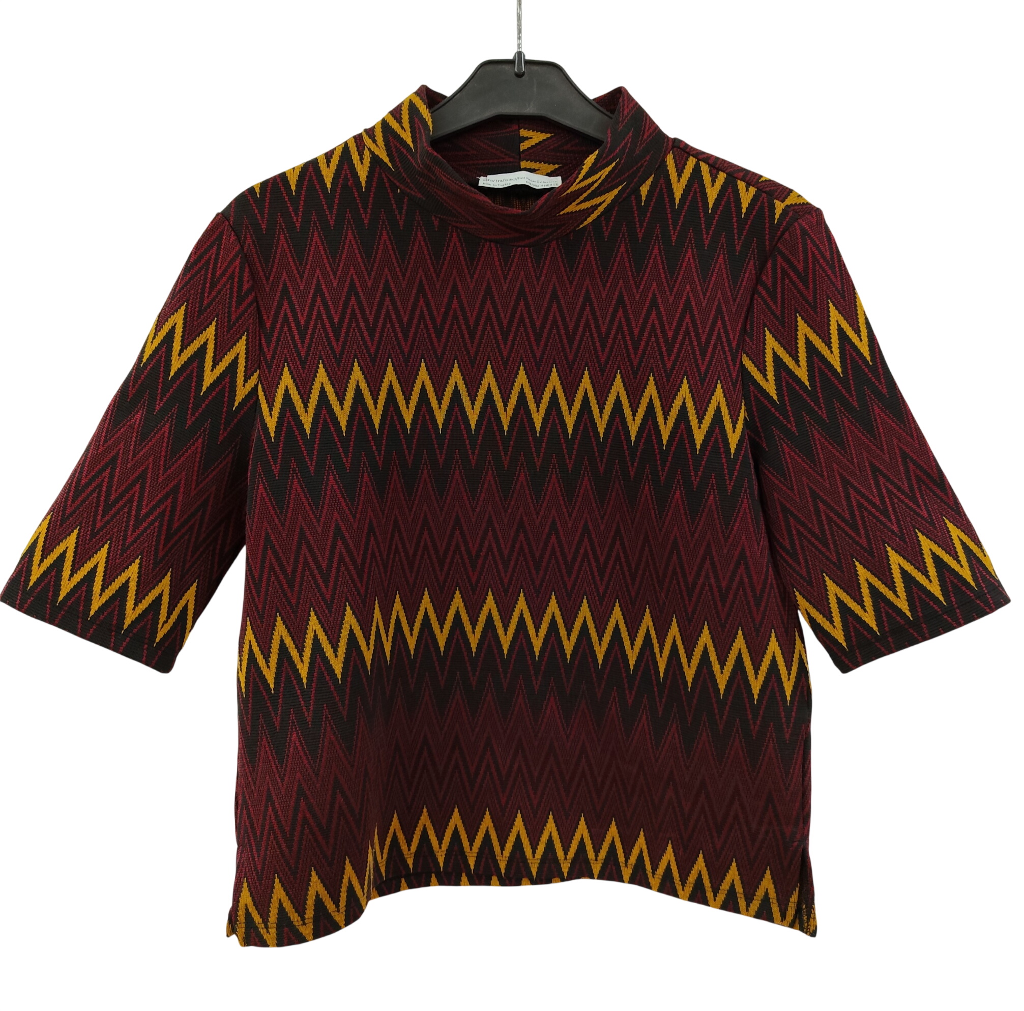 Acheter Top / Haut à col montant Zara (Gamme Trafaluc // Fall Winter Collection) Taille M (médium) Très bon état - 10,00 € Top / Haut à col montant Zara (Gamme Trafaluc // Fall Winter Collection) Taille M (médium) Très bon état reconditionné disponible sur Label Emmaüs