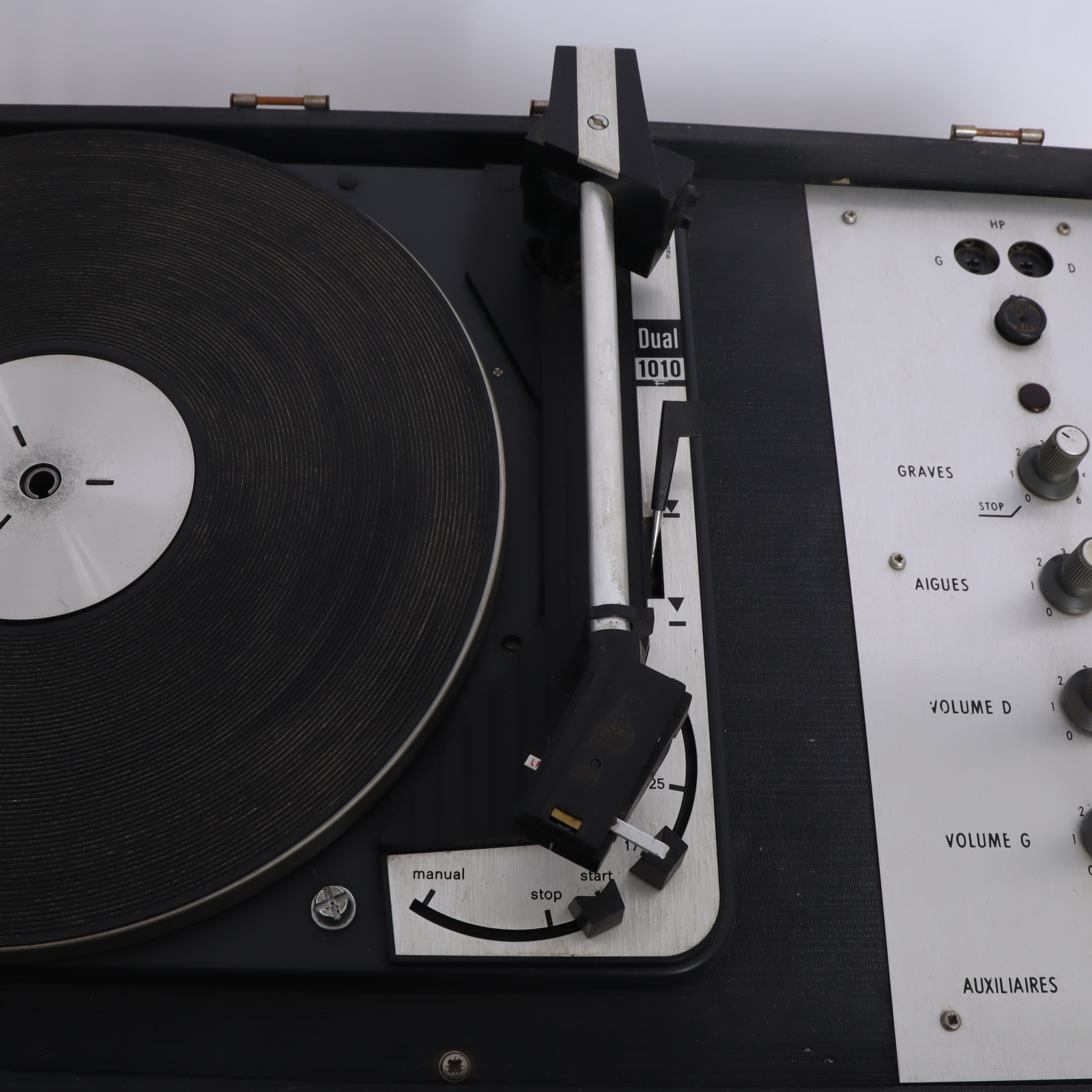 Voir photo 4 de Tourne-disque Vintage Dual 1010 - Platine Hi-Fi 3 vitesses - Fonctionnel | Dero Tourne-disque Vintage Dual 1010 - Platine Hi-Fi 3 vitesses - Fonctionnel Bon état reconditionné photo 4 | Dero
