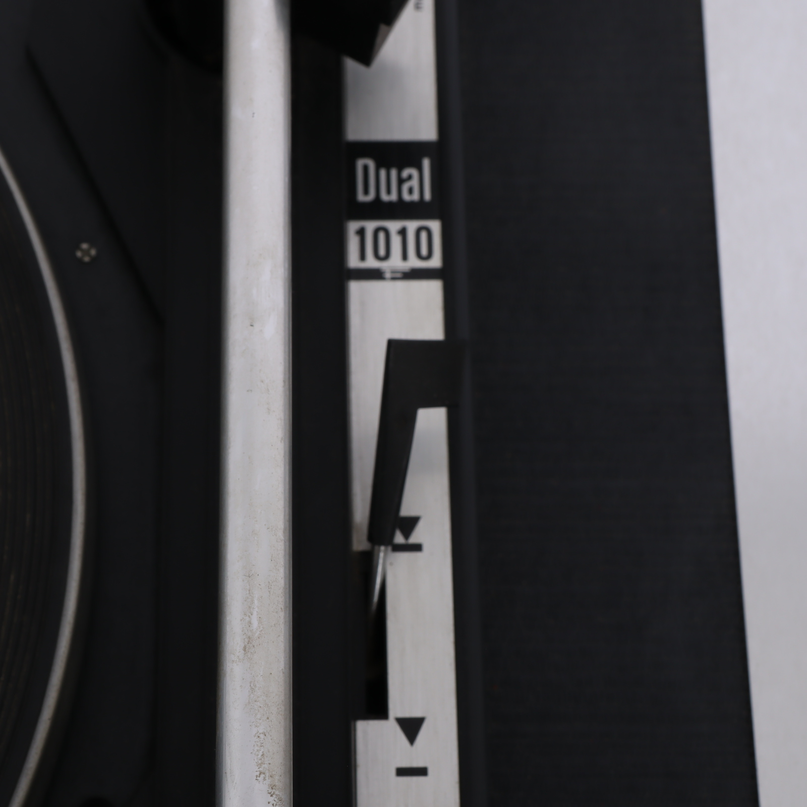 Voir photo 6 de Tourne-disque Vintage Dual 1010 - Platine Hi-Fi 3 vitesses - Fonctionnel | Dero Tourne-disque Vintage Dual 1010 - Platine Hi-Fi 3 vitesses - Fonctionnel Bon état reconditionné photo 6 | Dero