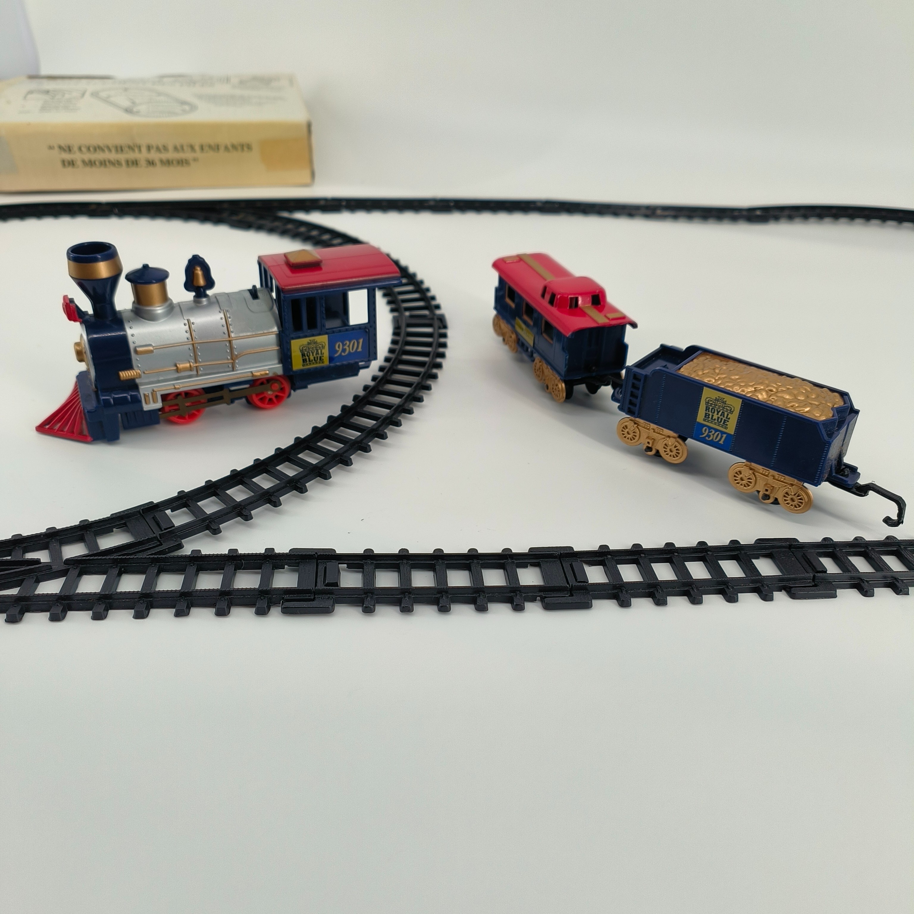 Voir photo 4 de Train électrique-'Royal blue'- à partir de 3 ans Train électrique-'Royal blue'- à partir de 3 ans Bon état reconditionné photo 4
