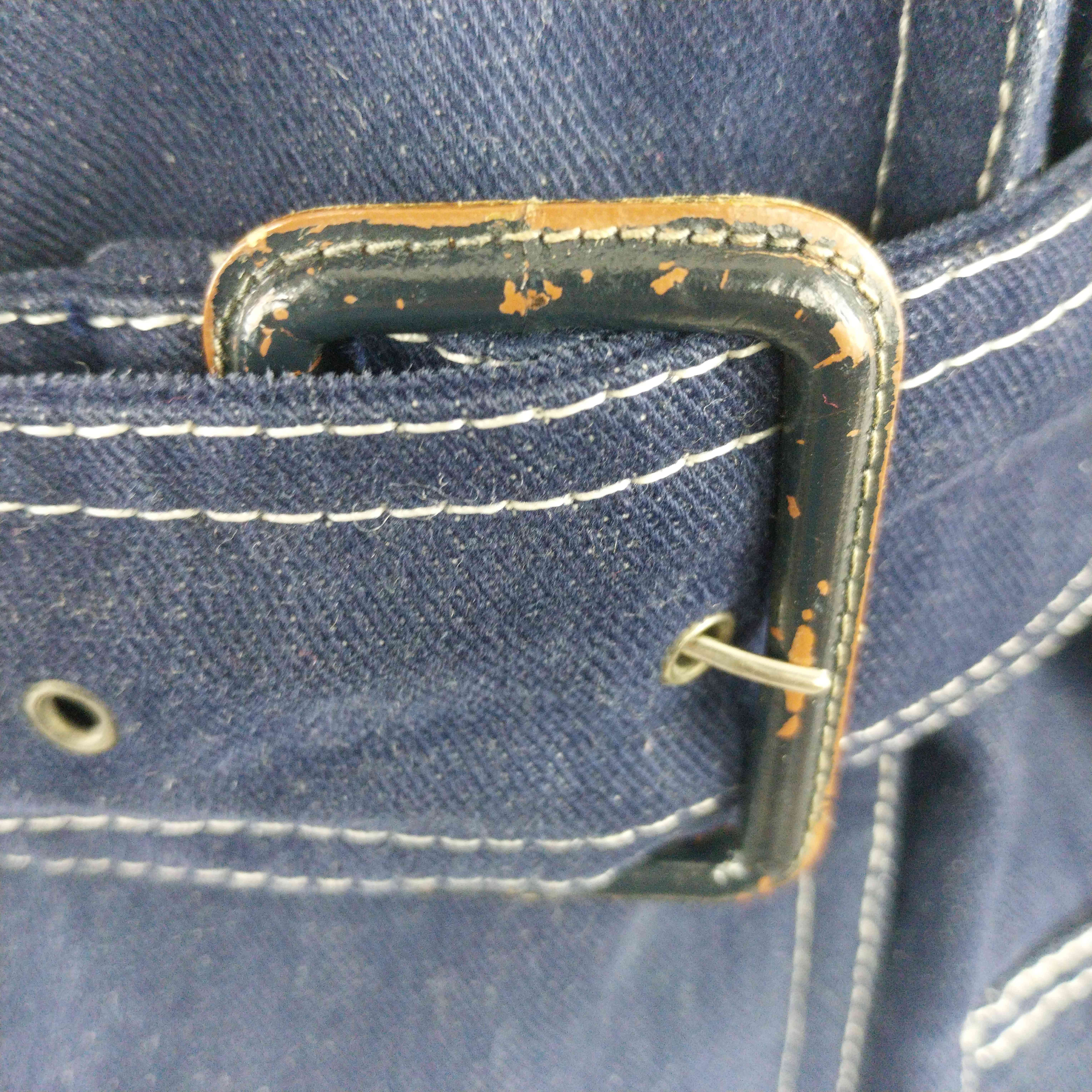 Voir photo 11 de Trench - CELINE SPORT - 38 (estimation) Trench - CELINE SPORT - 38 (estimation) Bon état reconditionné photo 11