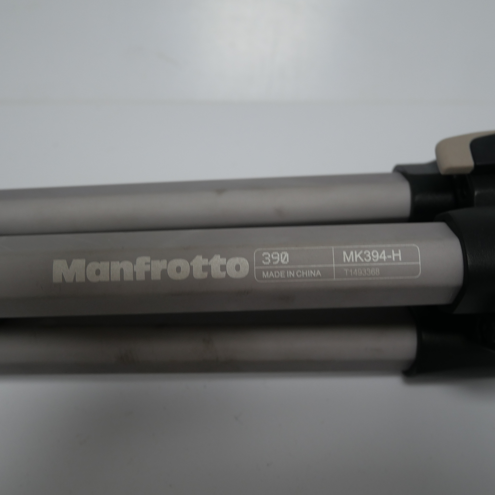 Voir photo 4 de Trepied Manfrotto 390 mk394 h Trepied Manfrotto 390 mk394 h très bon état reconditionné photo 4